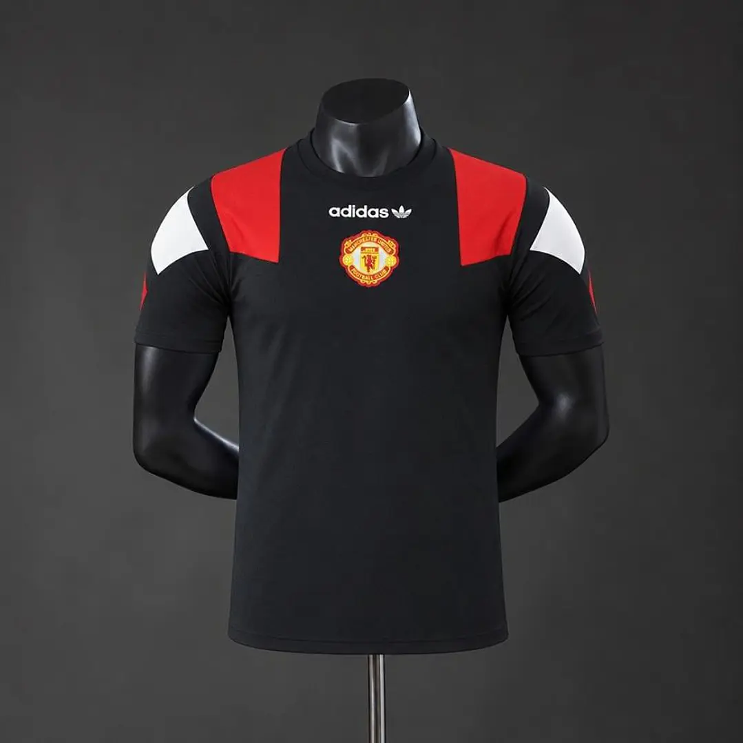 MANCHESTER UNITED 26/27 EQT RETRO SHIRT, Black, Player Version Slim Fit 1