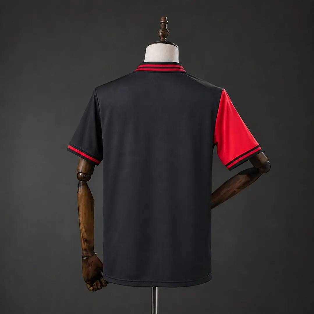 CAMISA MANCHESTER UNITED 26/27 EDIÇÃO ESPECIAL, Vermelha e preta 2