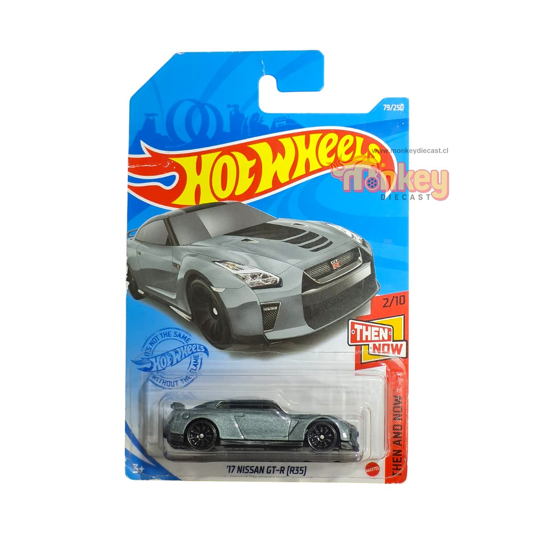 17 nissan GT-r r35 - hot wheels 2021 1