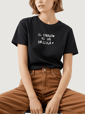 Camiseta El corazón es la Brújula