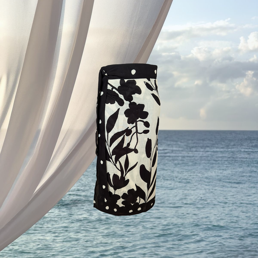 Falda Pareo Hojas y Flores Negras 1