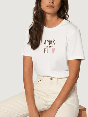 Camiseta Amar con el corazón 