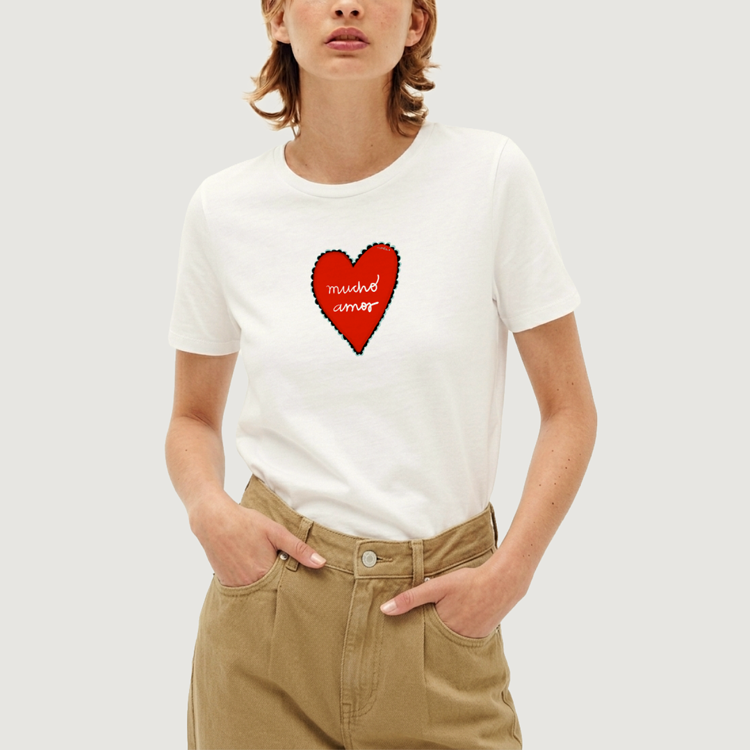 Camiseta Mucho Amor 1