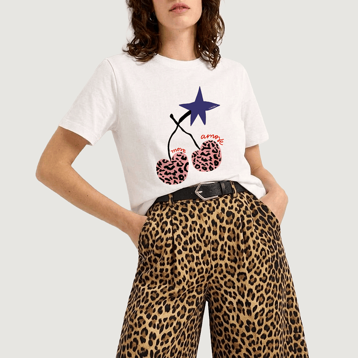 Camiseta Cerezas animal print 1
