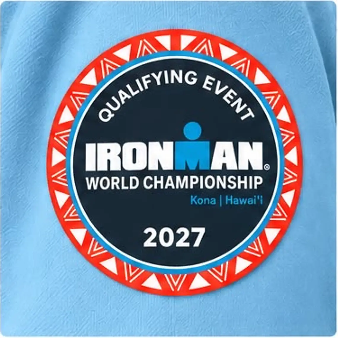 Polerón IRONMAN VALDIVIA 140.6 Unisex | Celeste 5