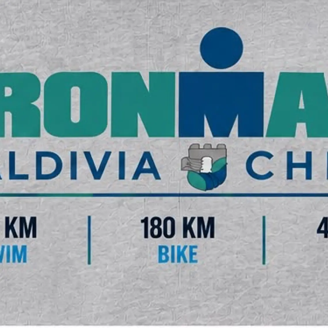 Poleron IRONMAN VALDIVIA 140.6 Unisex | Gris 6