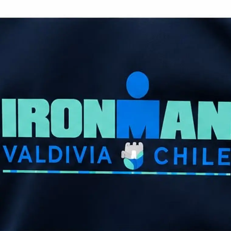 Polera IRONMAN VALDIVIA Unisex | Azul Oscuro 5