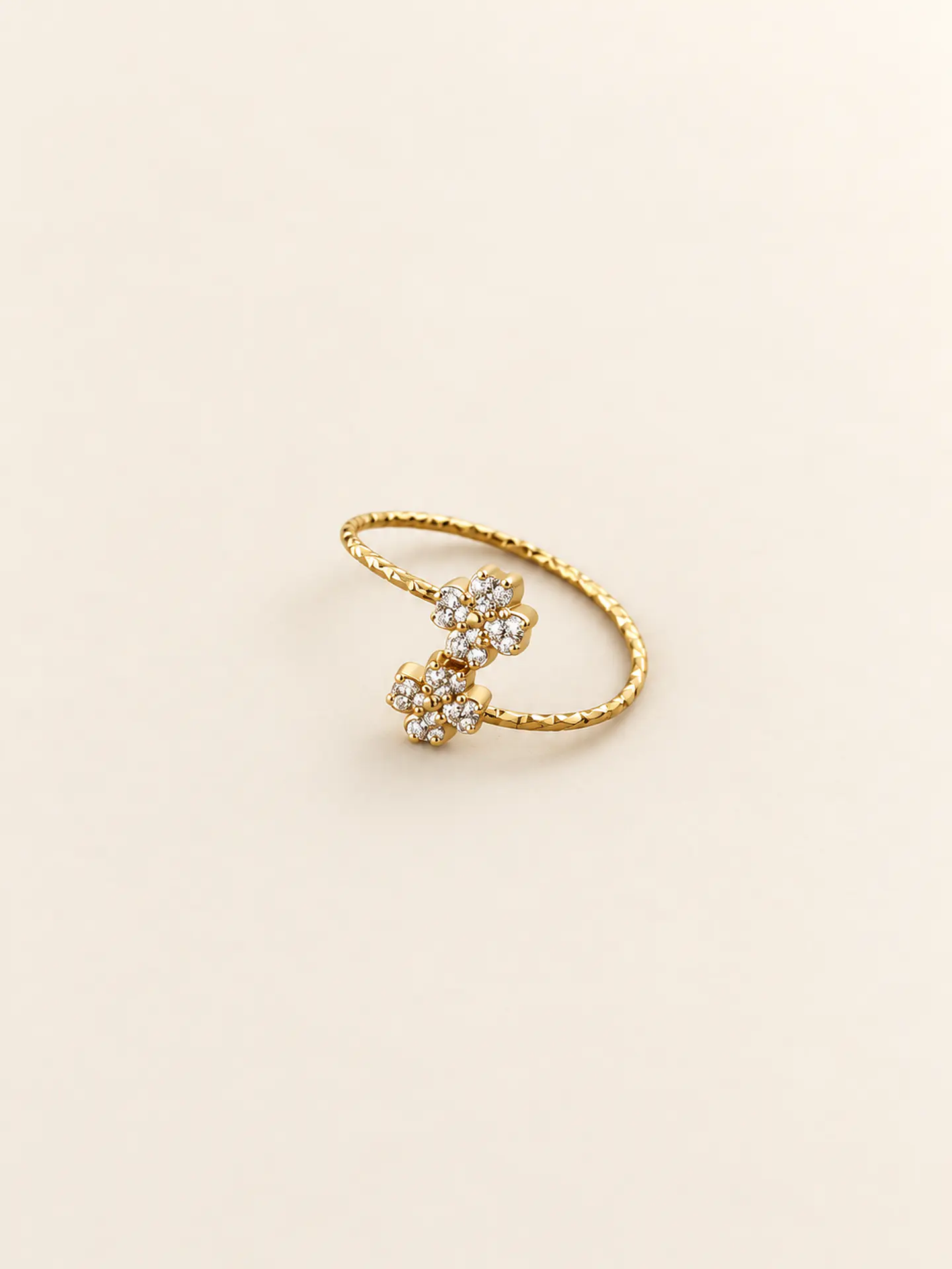 Anillo Cuatro Pétalos 1