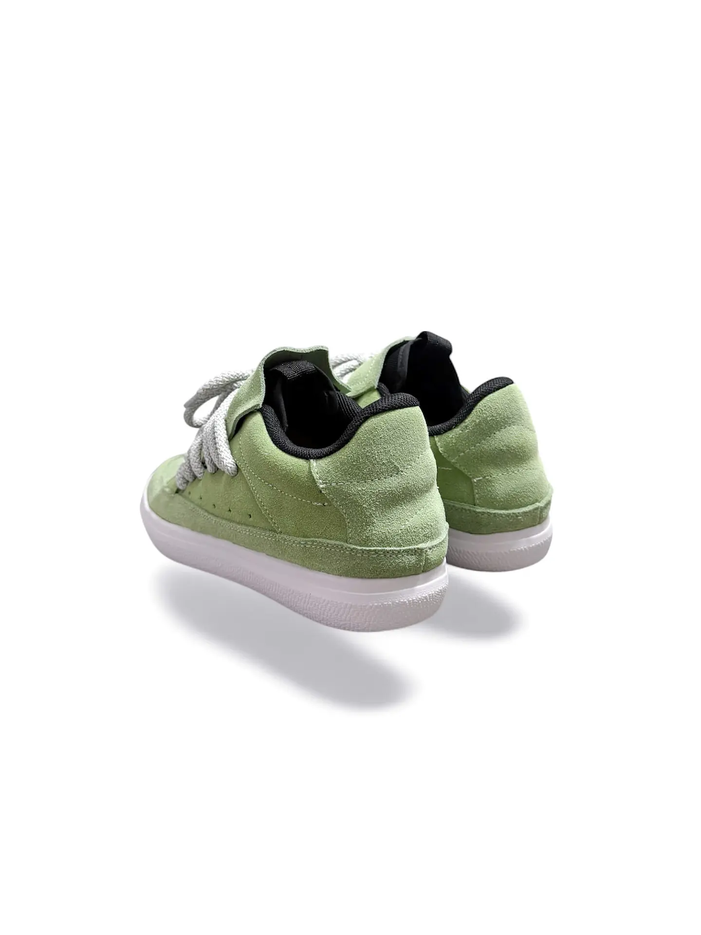 ODDYSEA APPLE 3