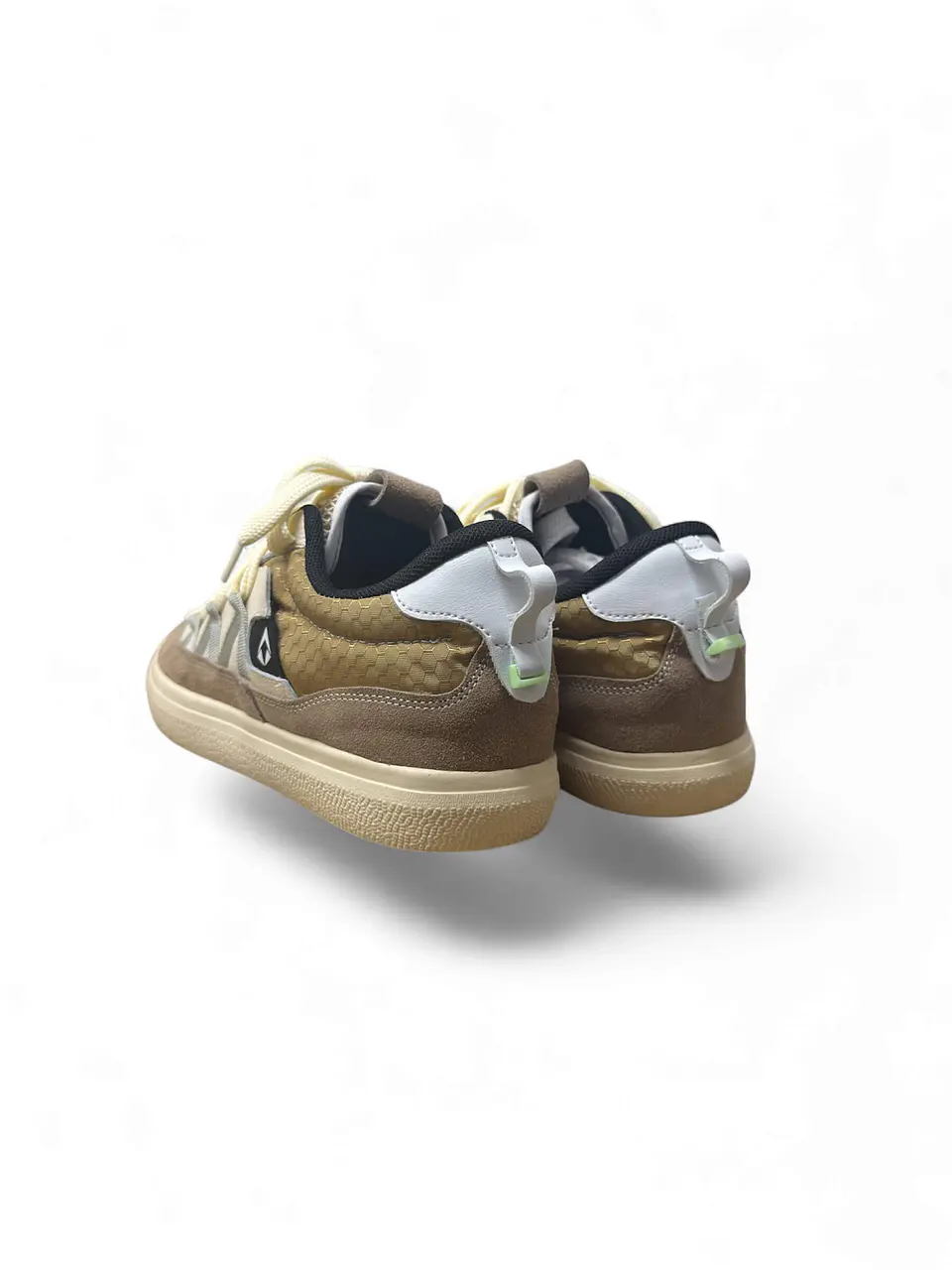 EXO 02 BEIGE 3