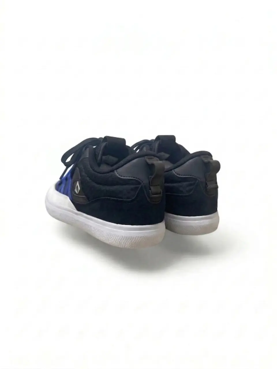 EXO 02 NXA 2