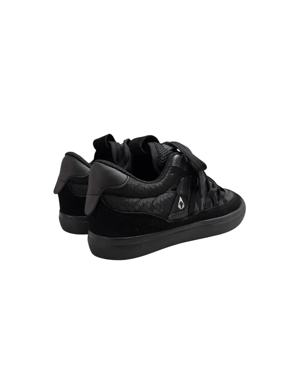EXO 02 BLACK 2
