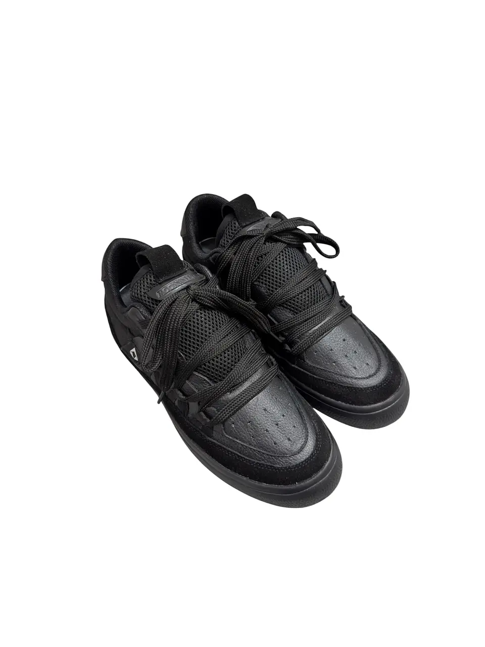 EXO 02 BLACK 1