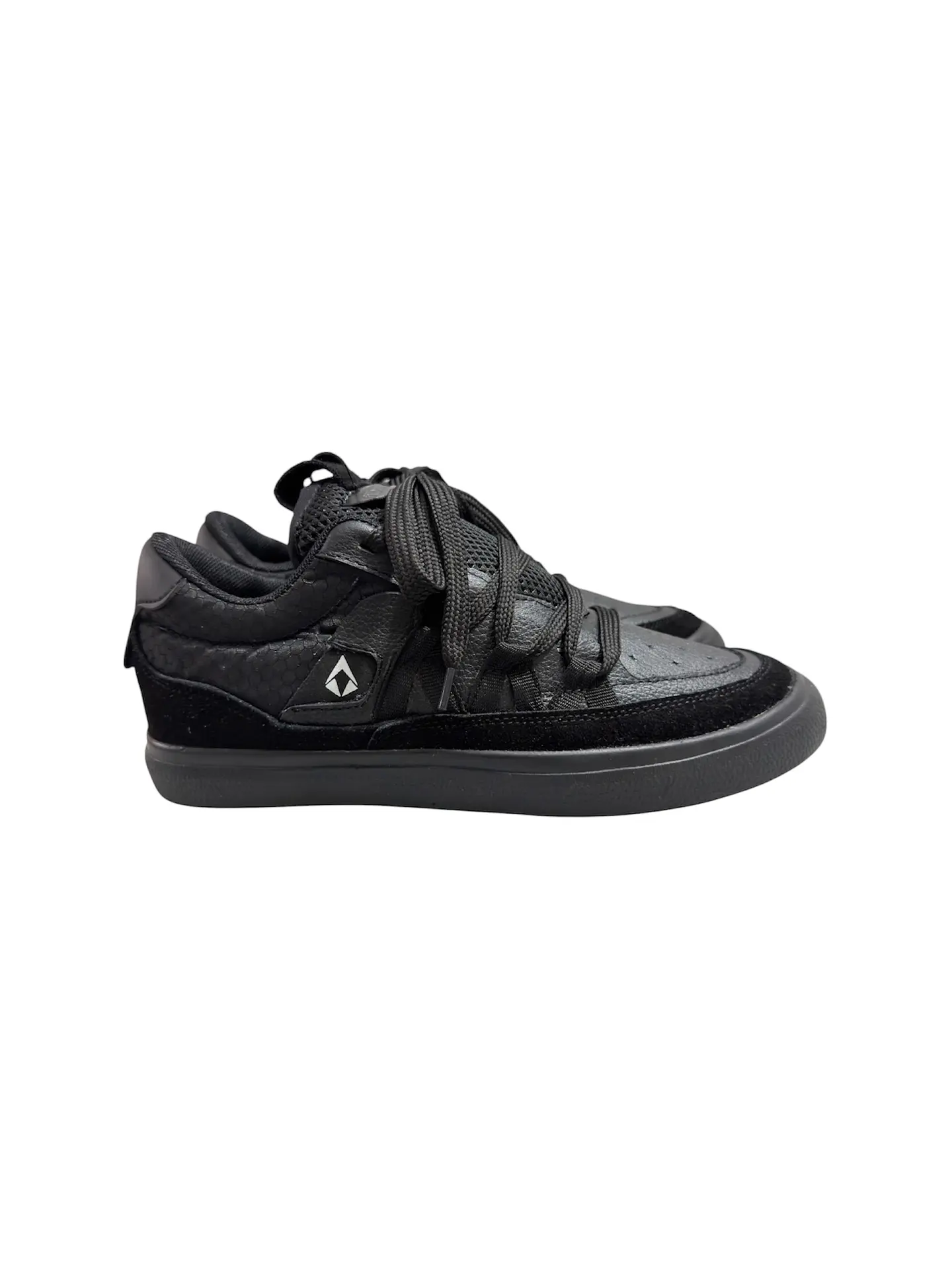 EXO 02 BLACK 4