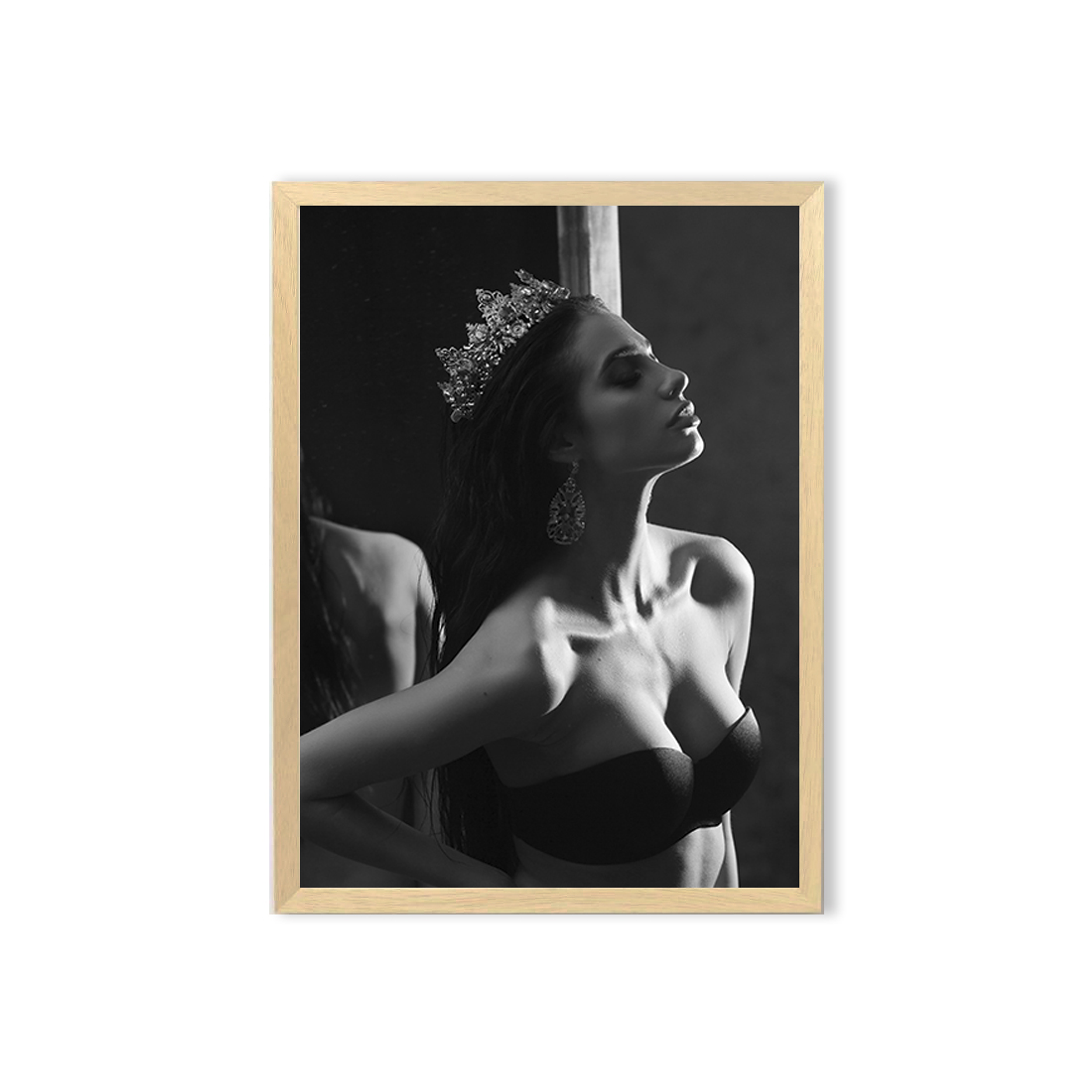 Cuadro mujer / Crown  1