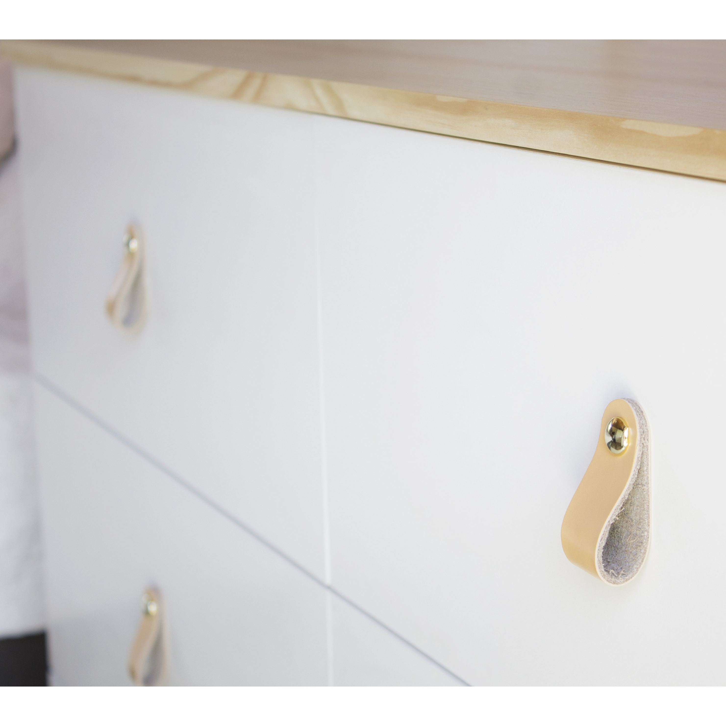 Tirador Rely camel con aplicación dorada (valor unitario) 2