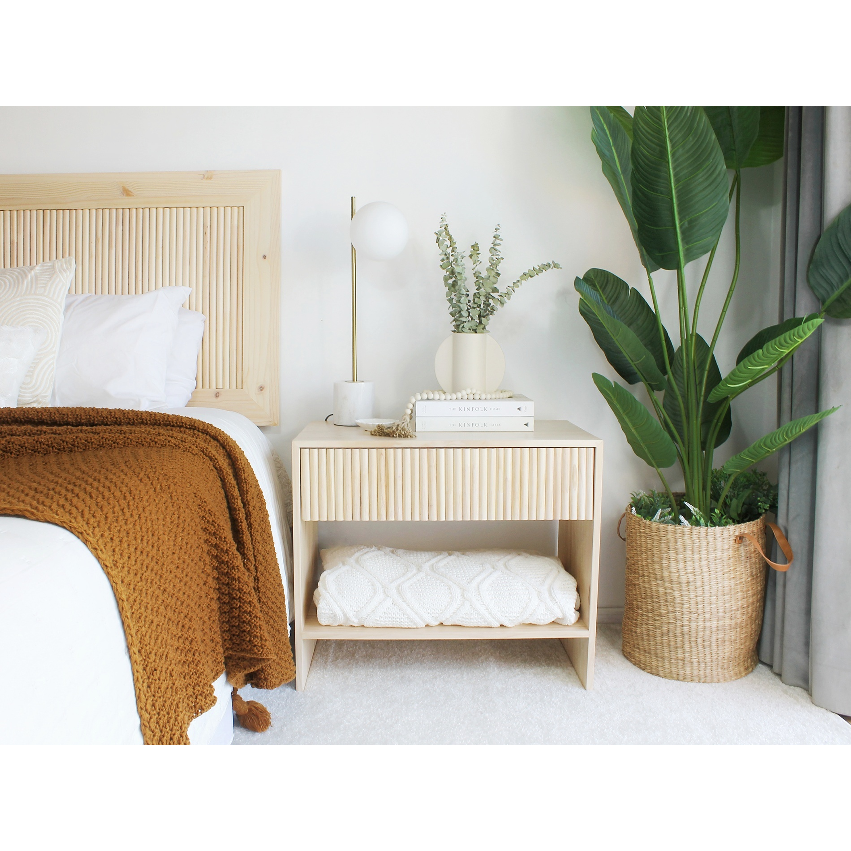 Velador de madera / Modelo Nook (COLORES) 1