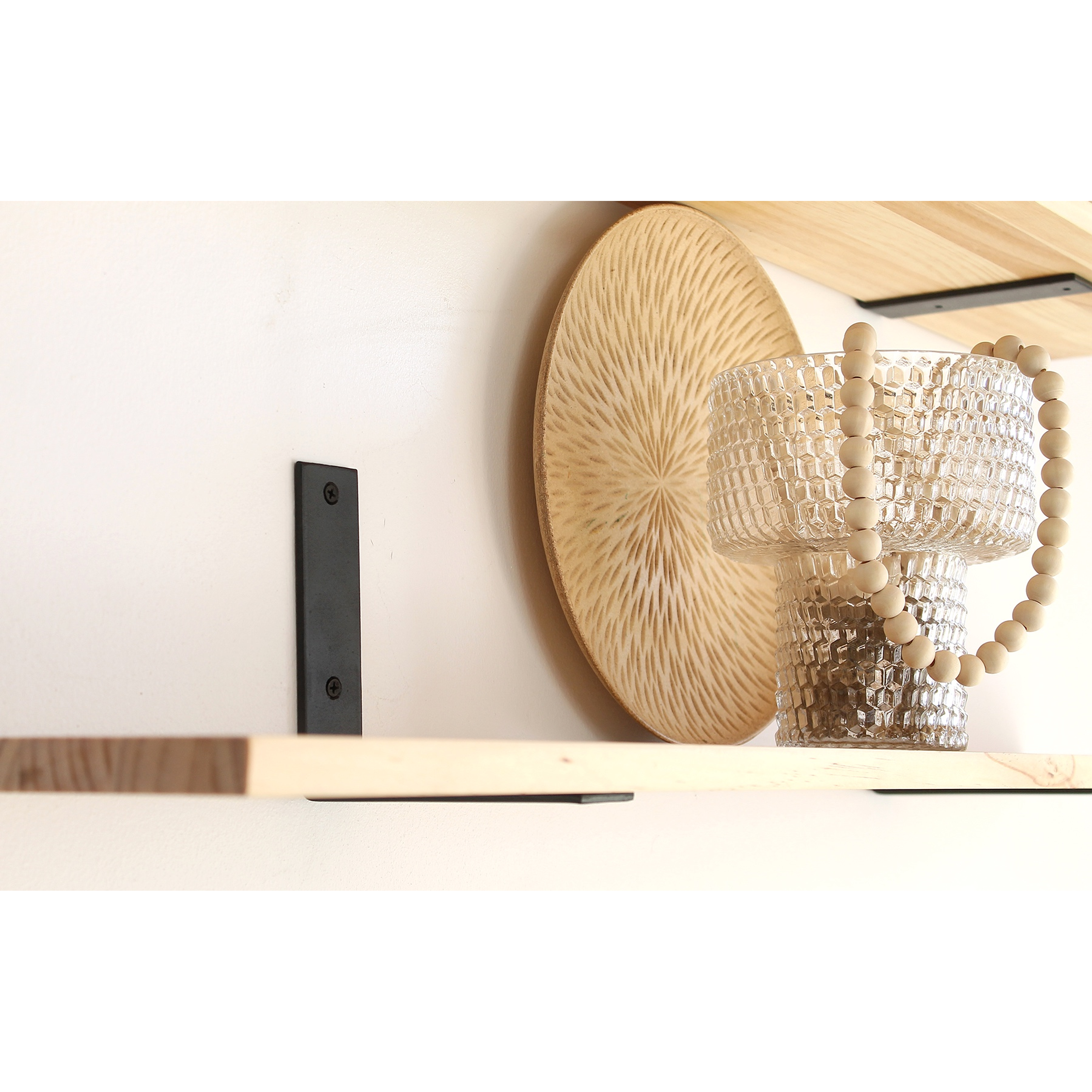 Repisa L metálica + base de madera / escuadra metálica (Valor unitario)  5