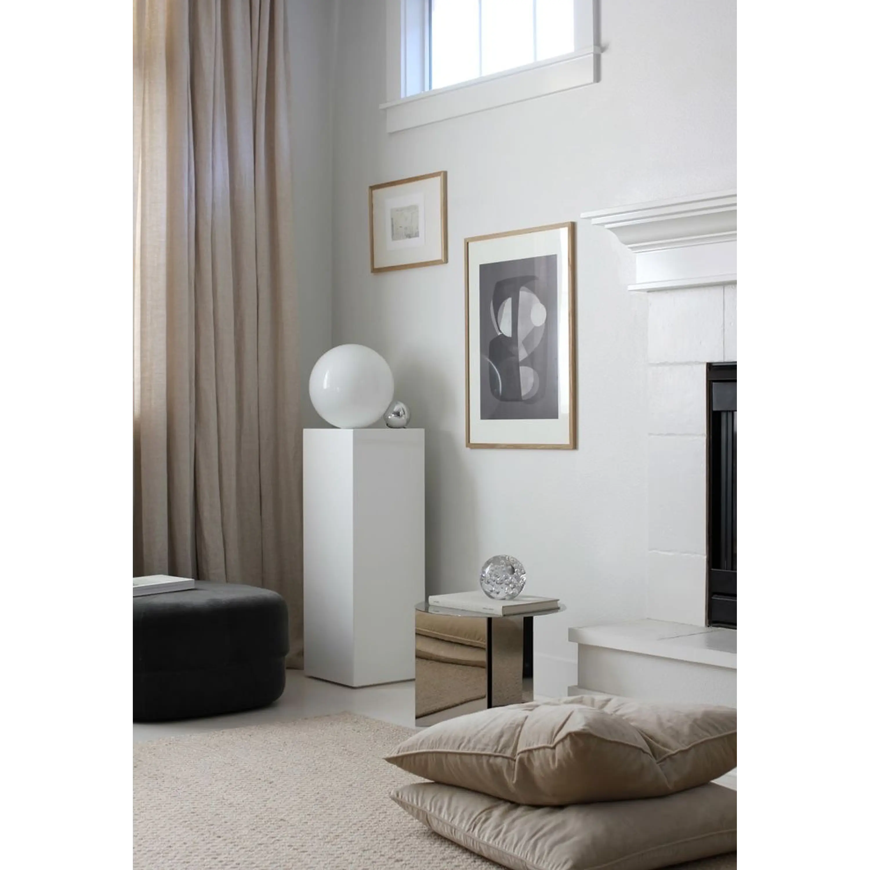 Pedestal para escultura Maison / Plinto blanco 6