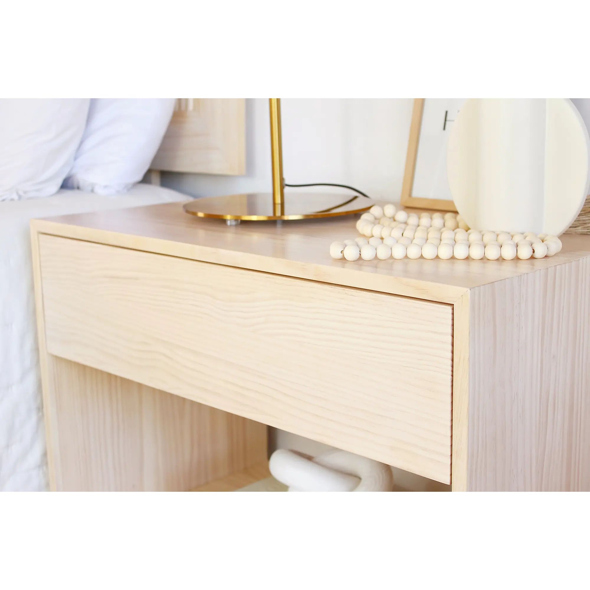 Velador de madera / Modelo Malta 3