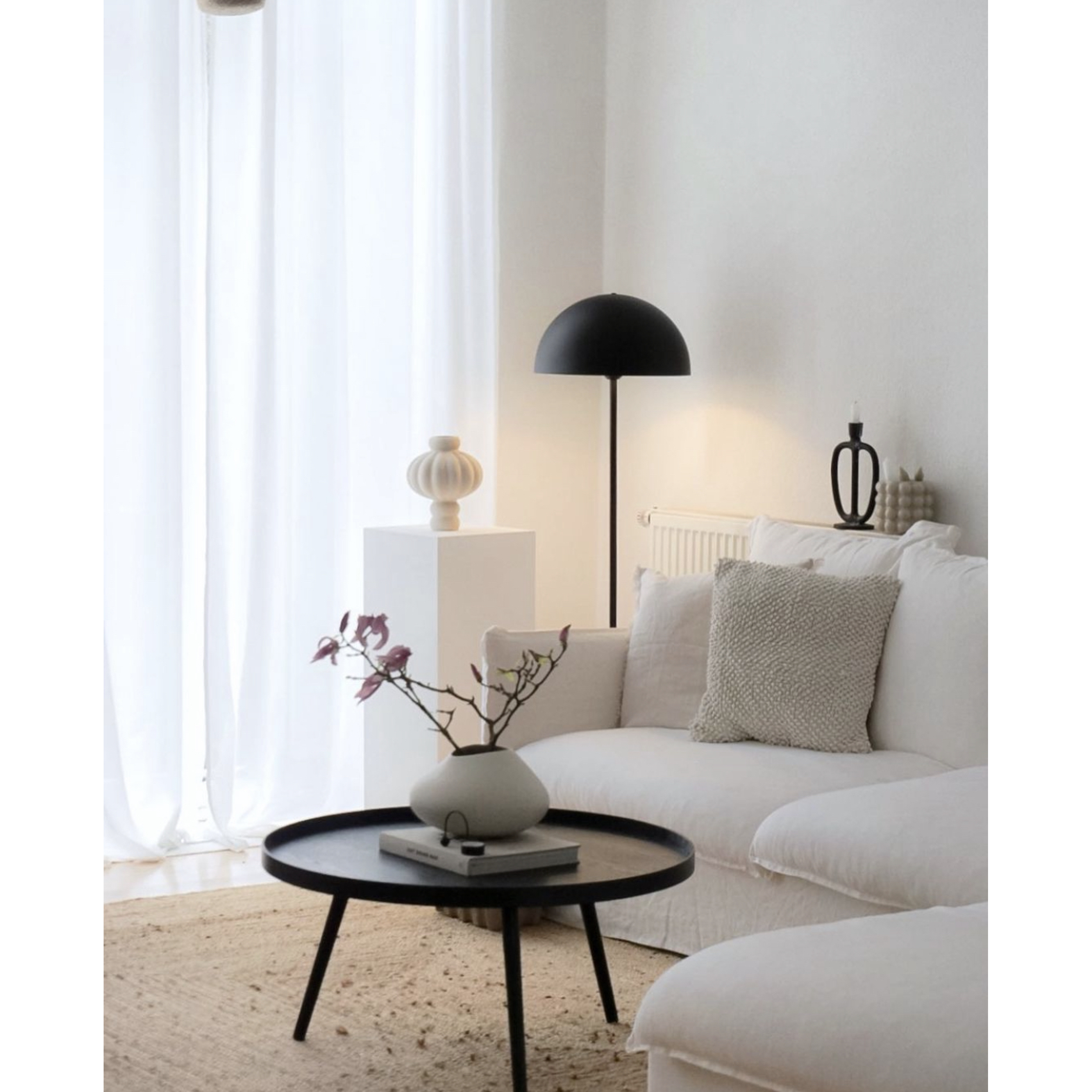 Pedestal para escultura Maison / Plinto blanco 1