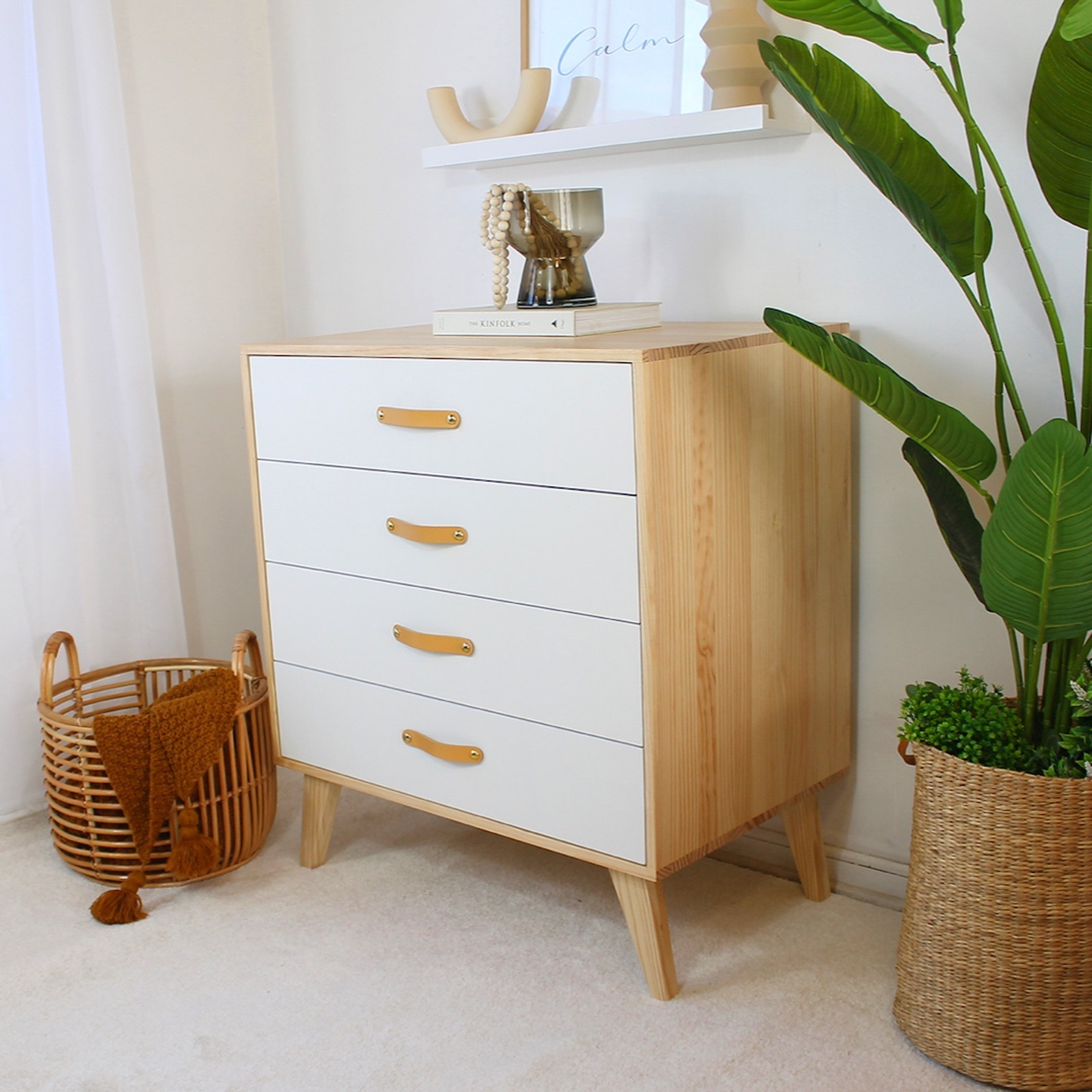 Cómoda Mavis estructura de madera  1