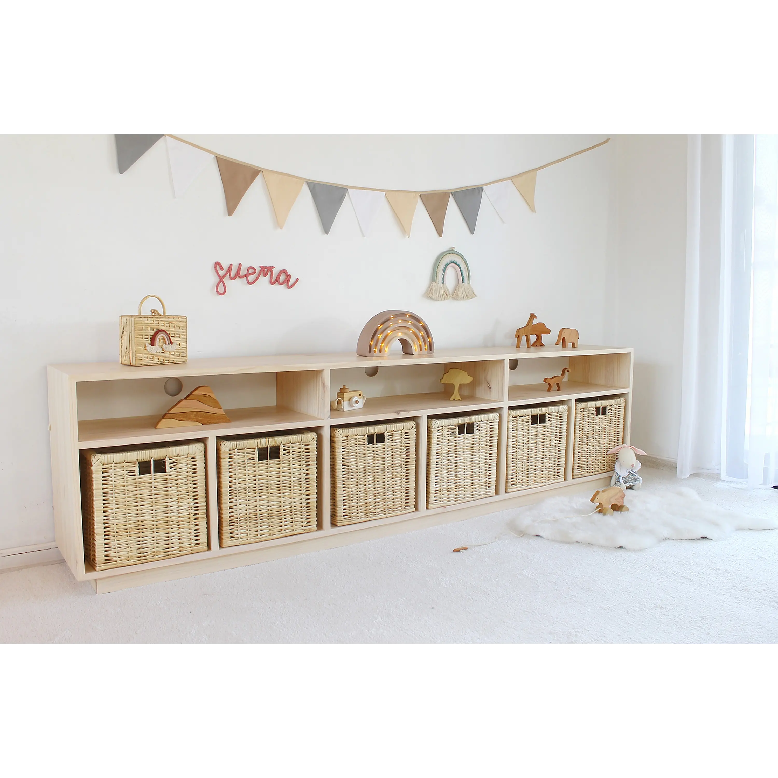 Mueble organizador con mimbres / Modelo Nobu madera blanqueada 3