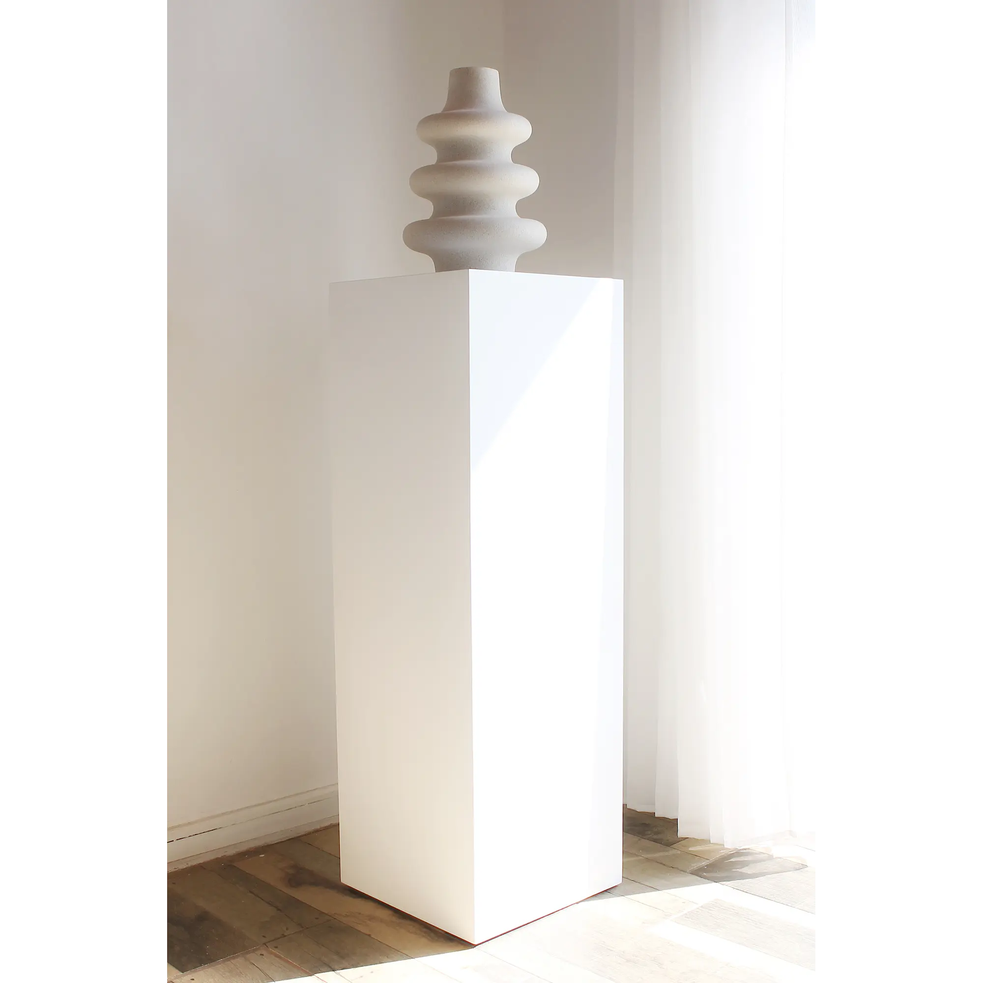 Pedestal para escultura Maison / Plinto blanco 5