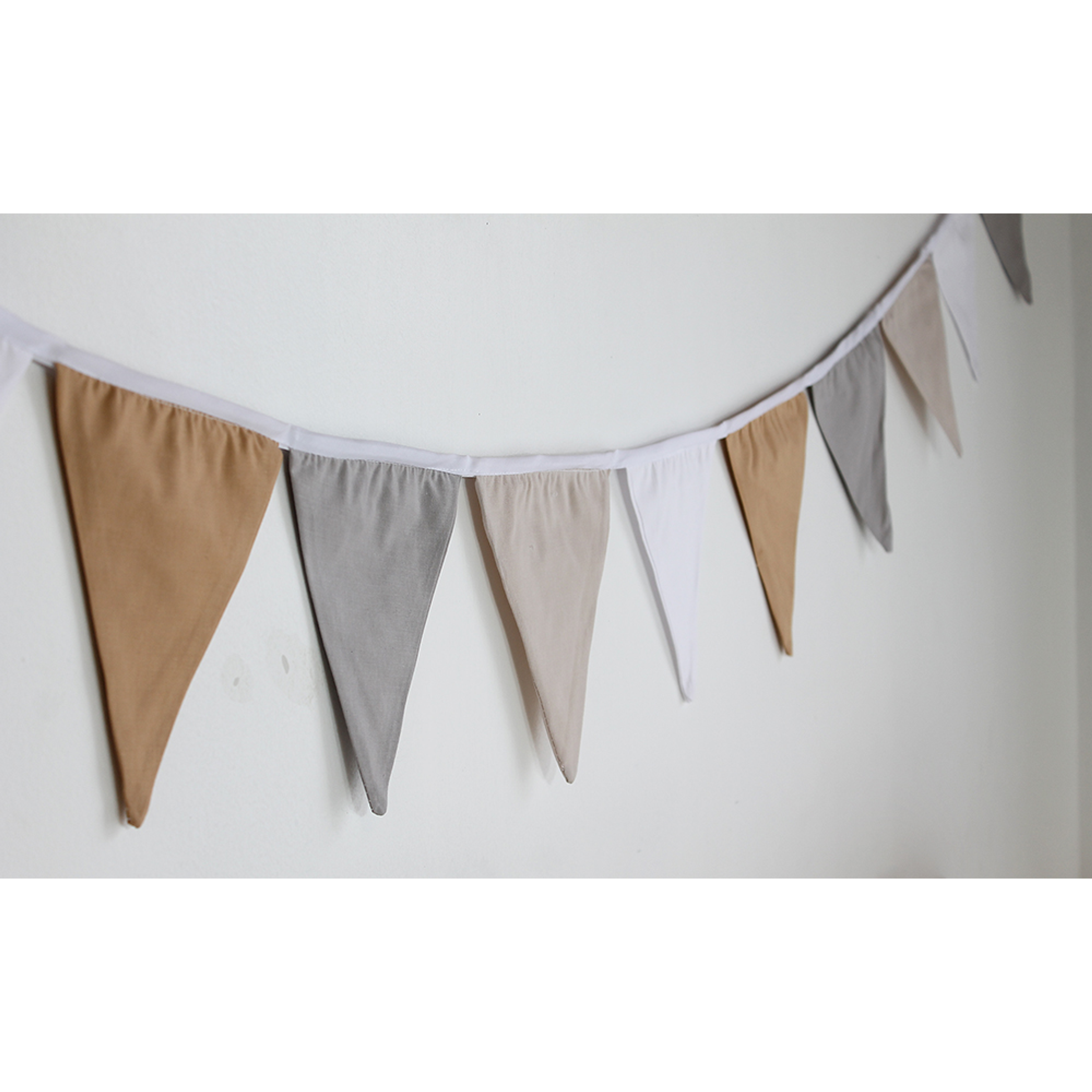 Banderín de tela tonos café  / Crea 1