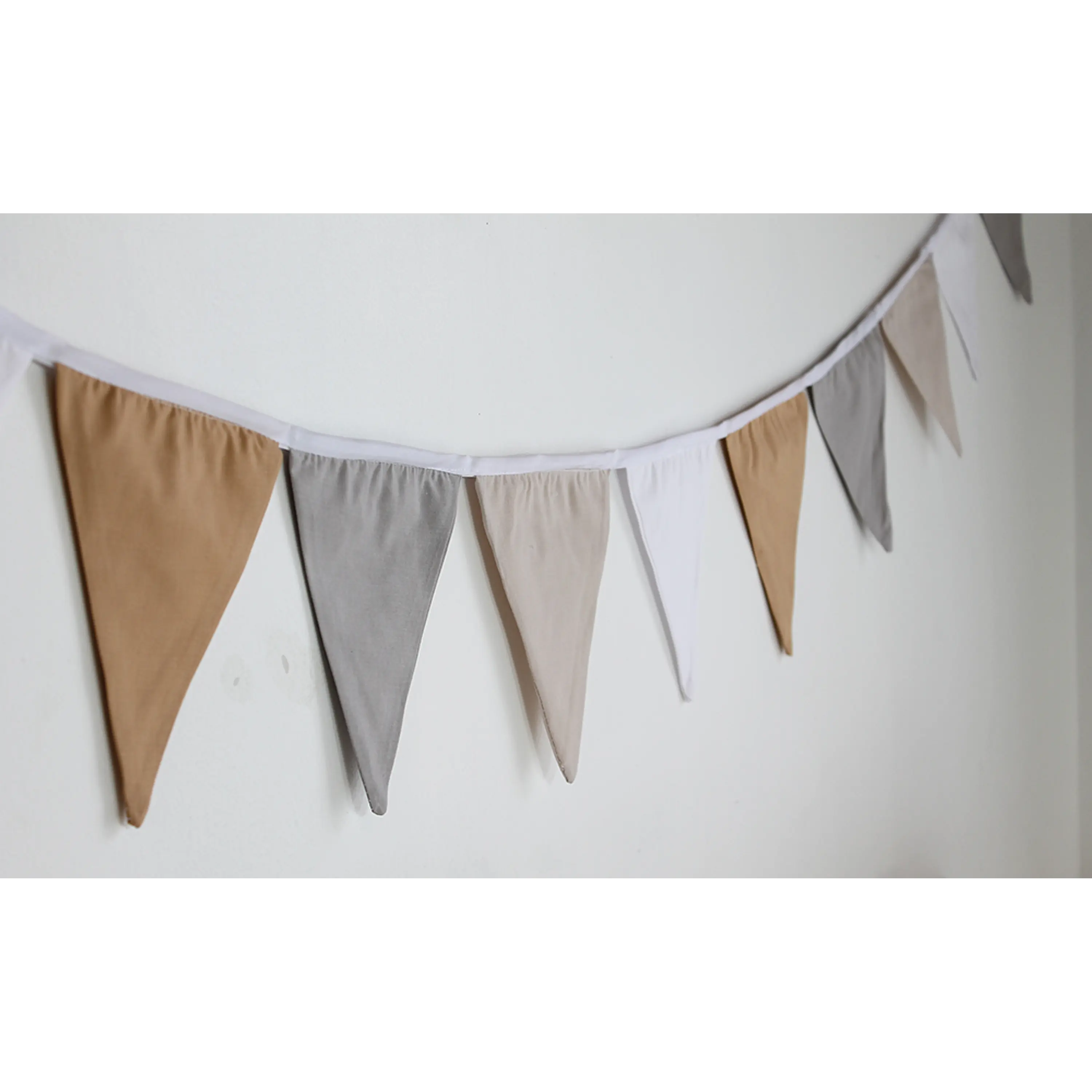 Banderín de tela tonos café  / Crea 1