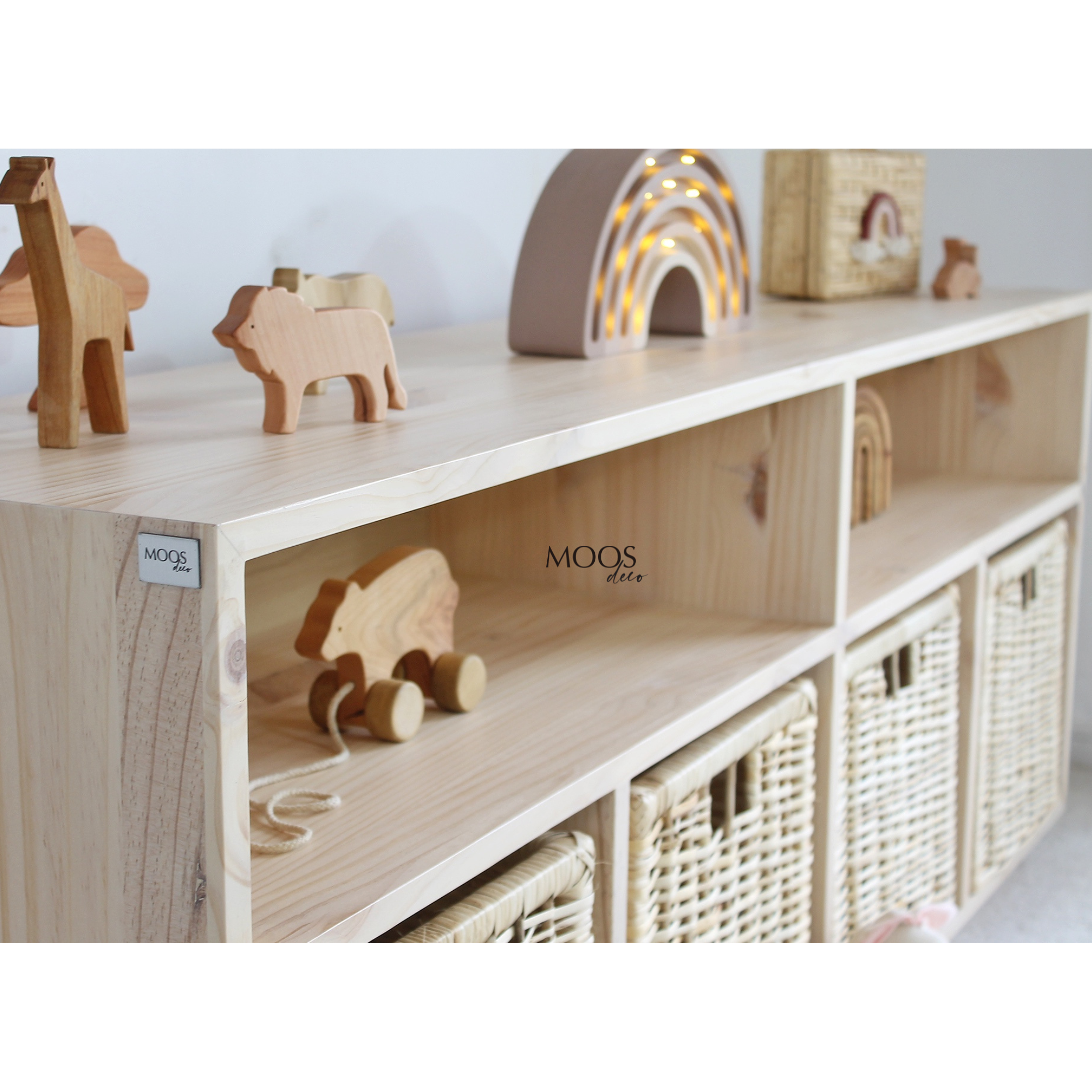 Mueble organizador con mimbres / Modelo Nobu madera blanqueada 6