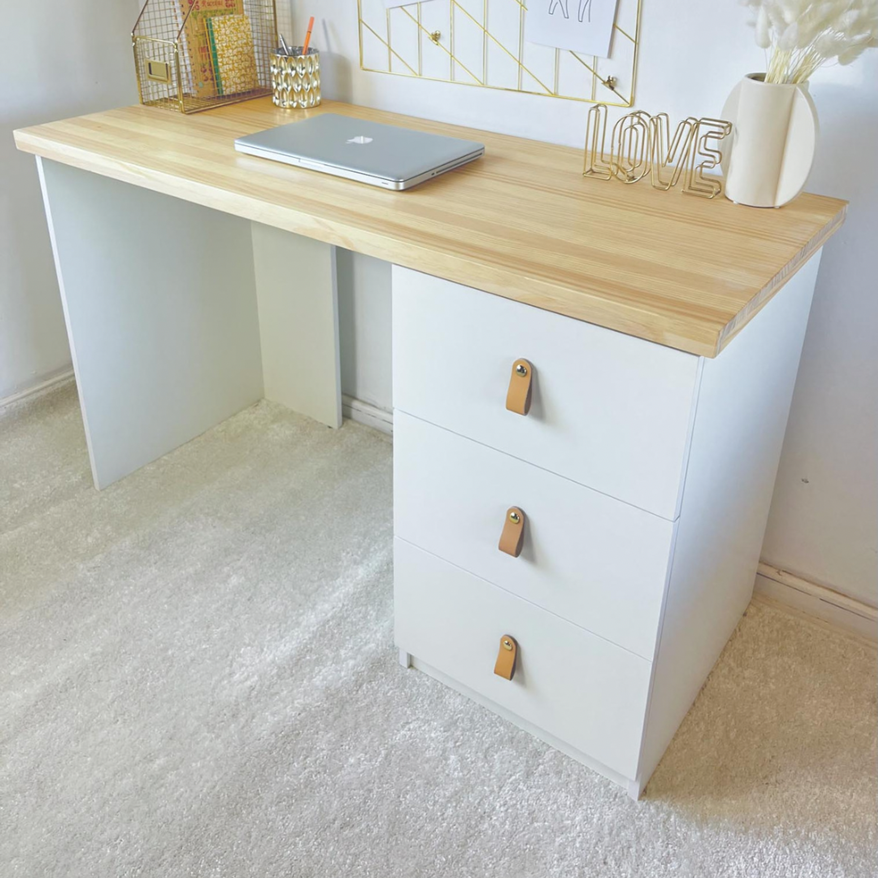 Escritorio Nórdico 3 cajones 4