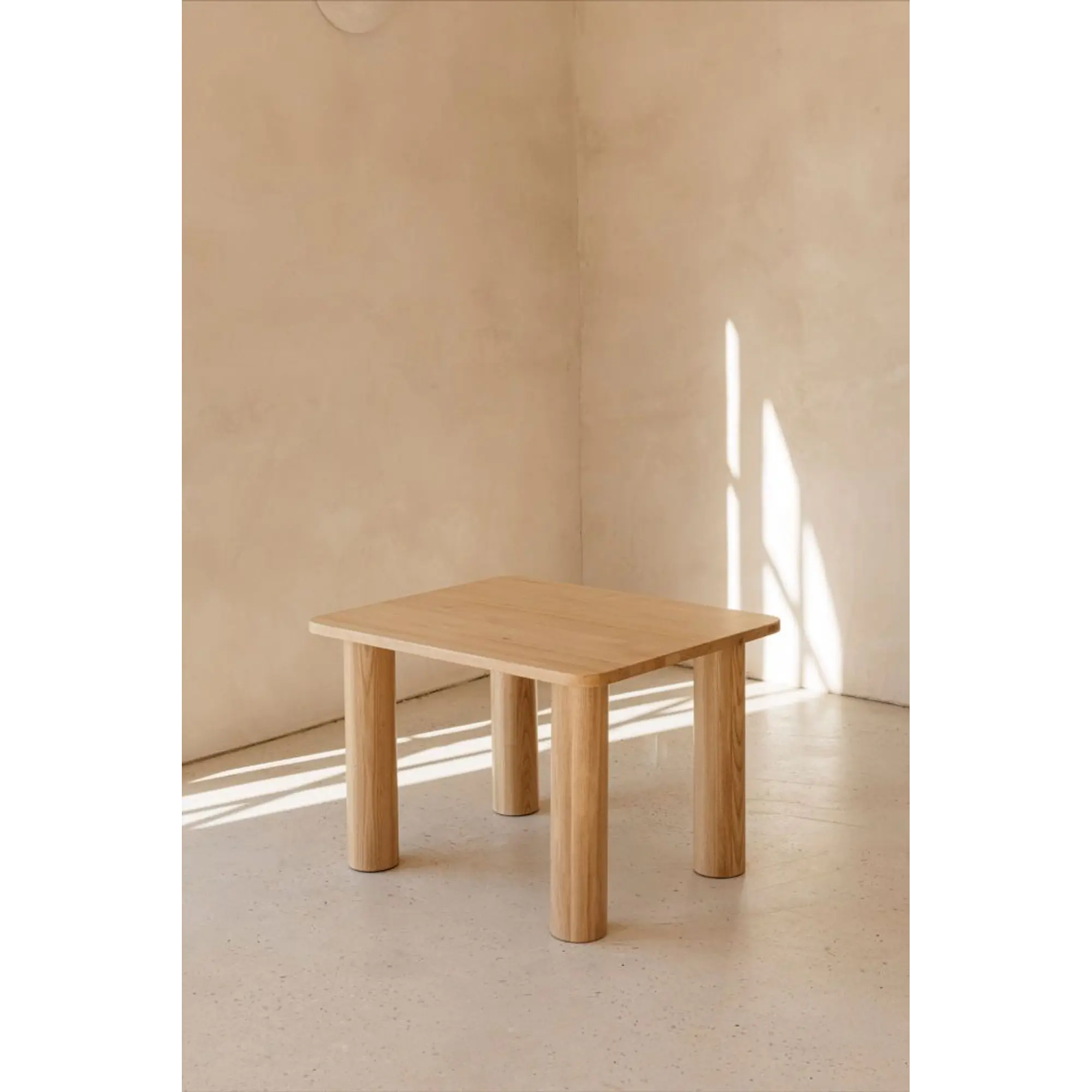 Mesa infantil de madera / Modelo Klein madera  1
