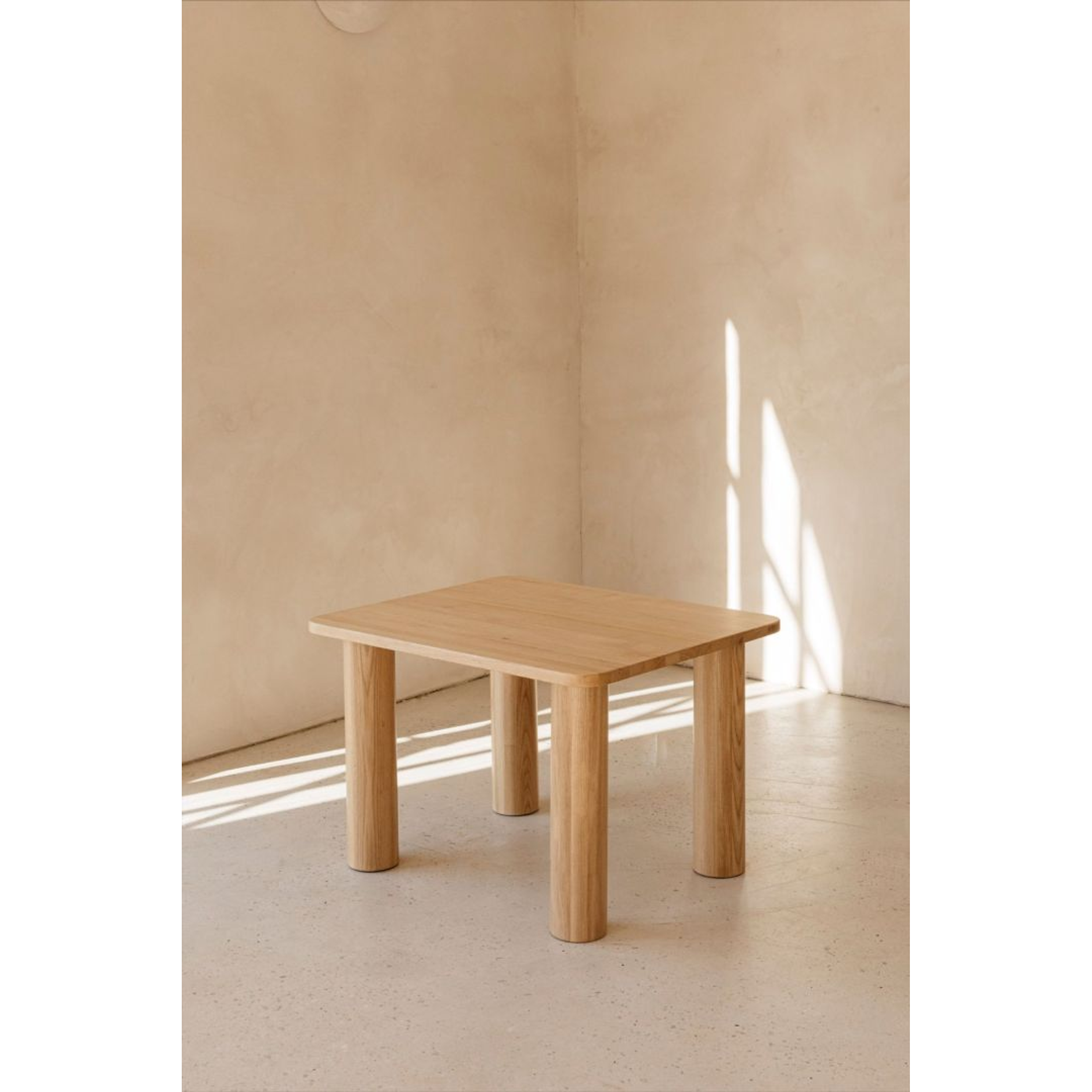 Mesa infantil de madera / Modelo Klein madera  1