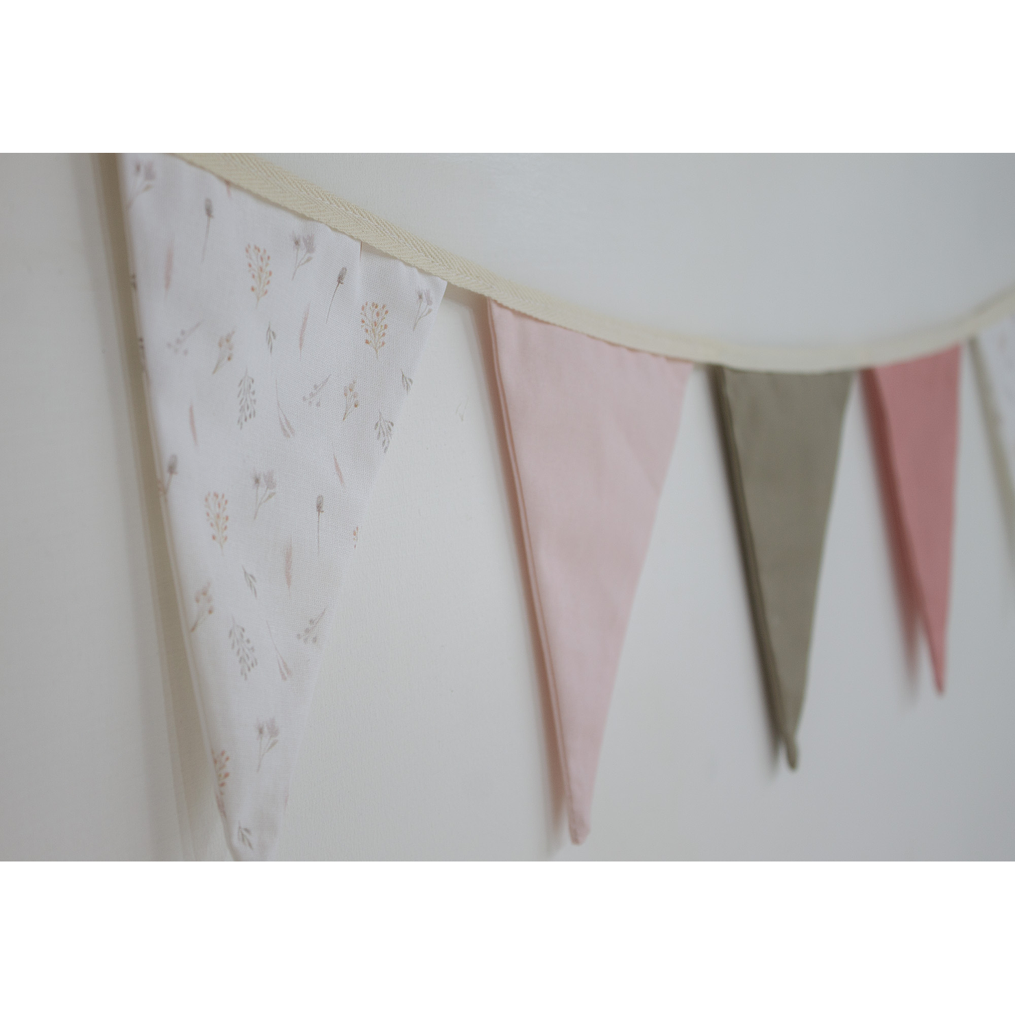 Banderín de tela / Rosa pastel  1