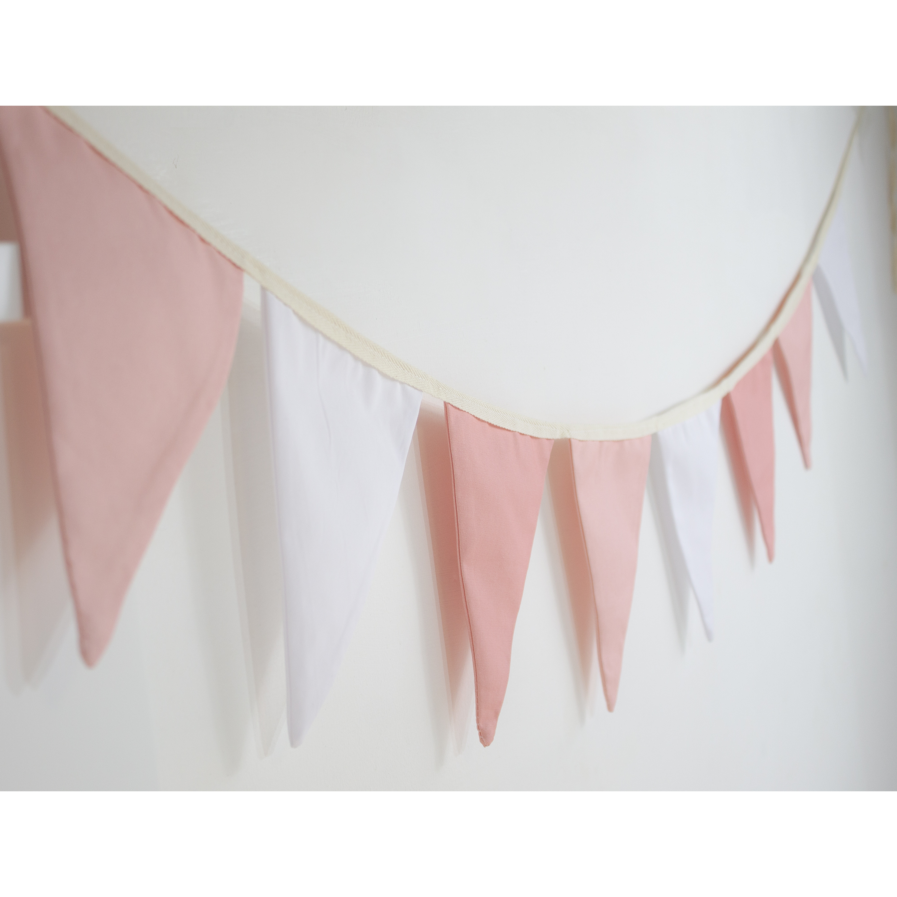 Banderín de tela / Rosa y blanco  1