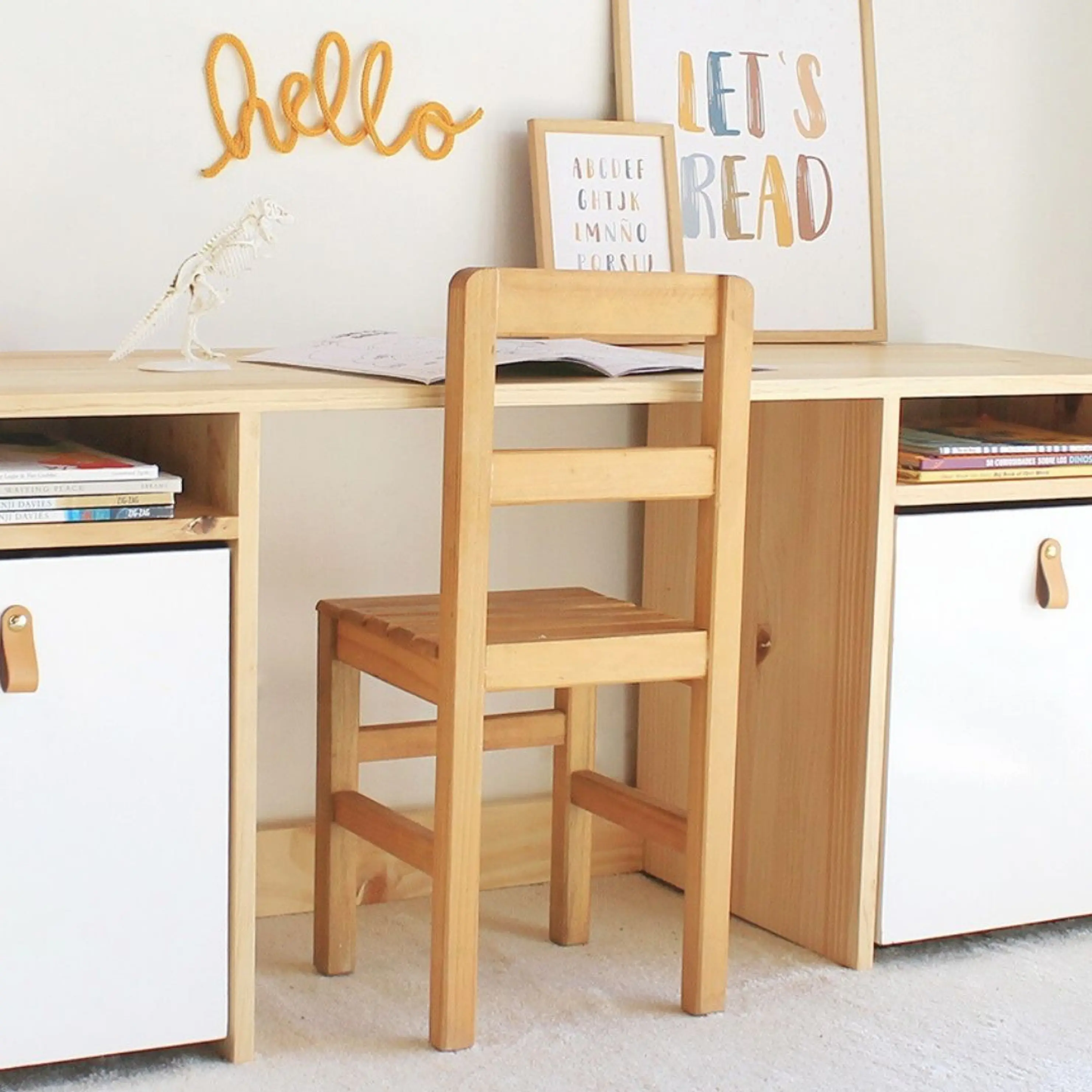 Silla infantil de madera  1