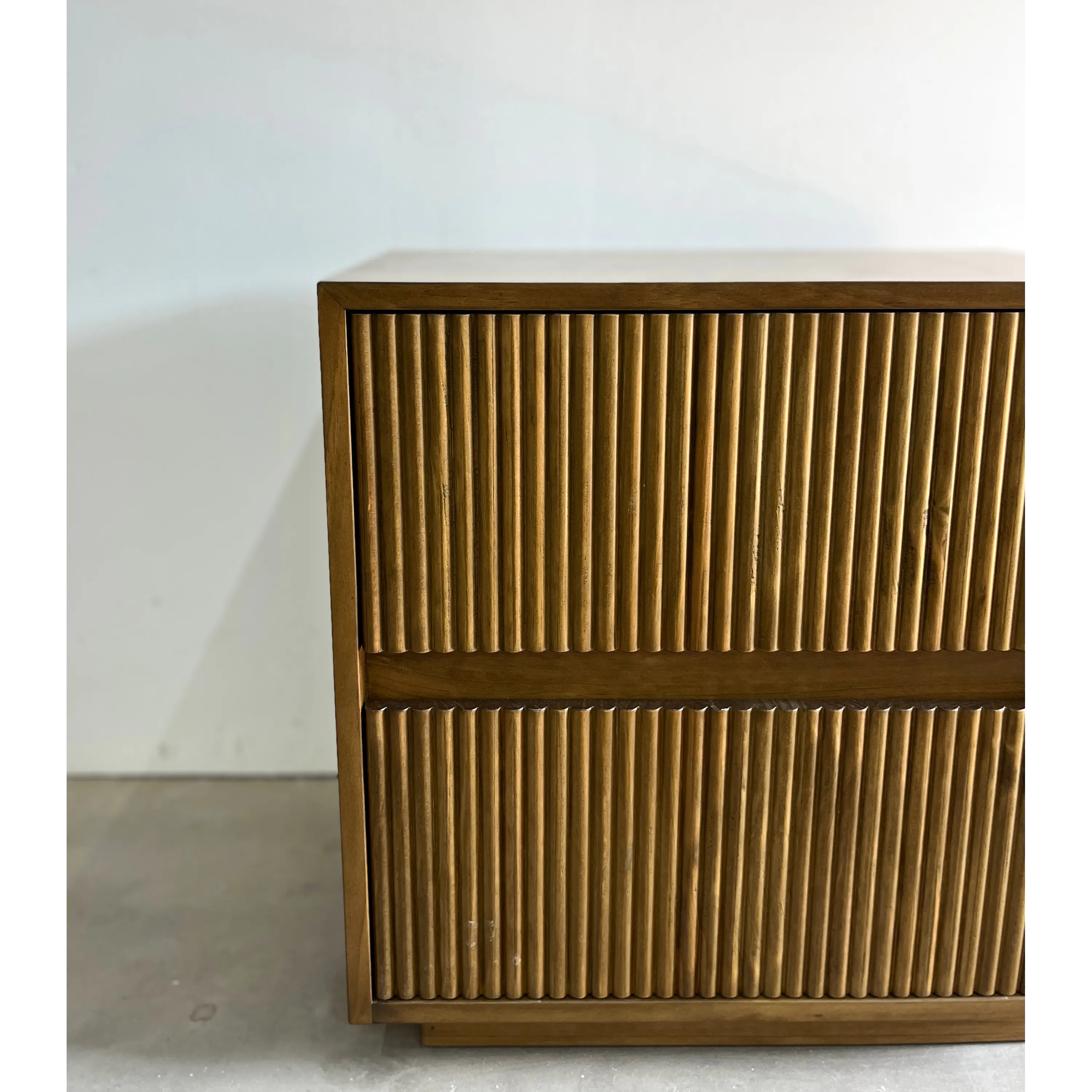 Velador de madera / Modelo Royal (opción colores)  6