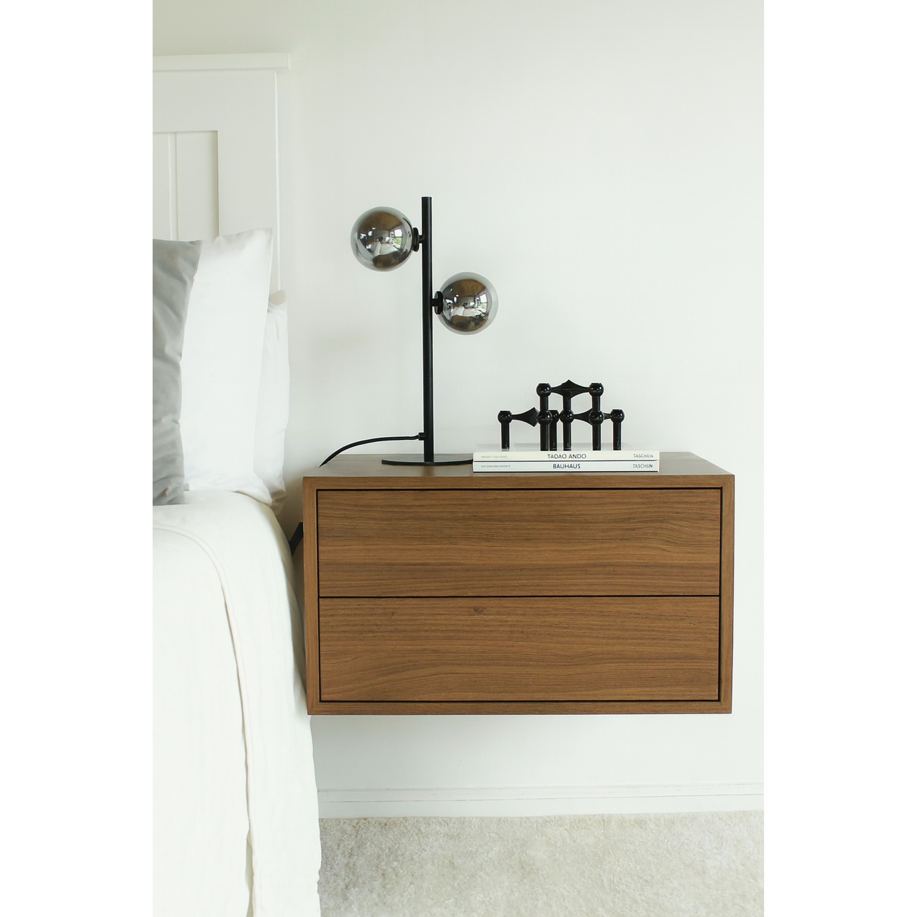 Velador flotante modelo Berlín / Tinte nogal (STOCK) 2