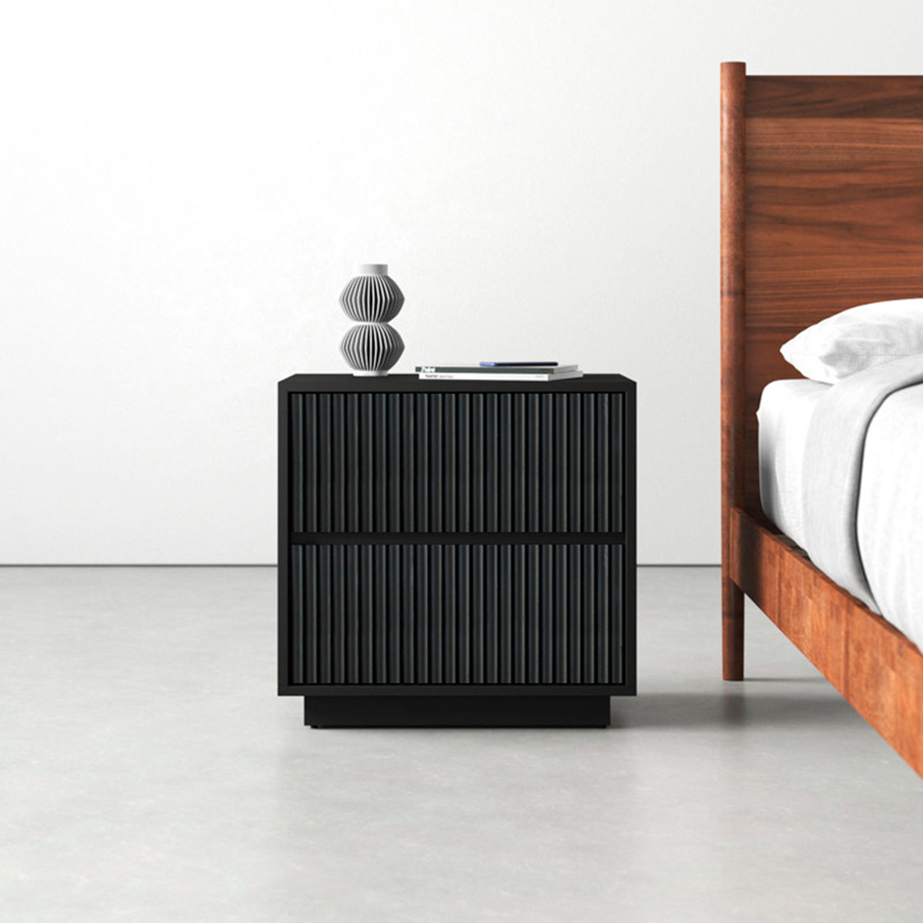 Velador de madera / Modelo Royal negro (STOCK)  1