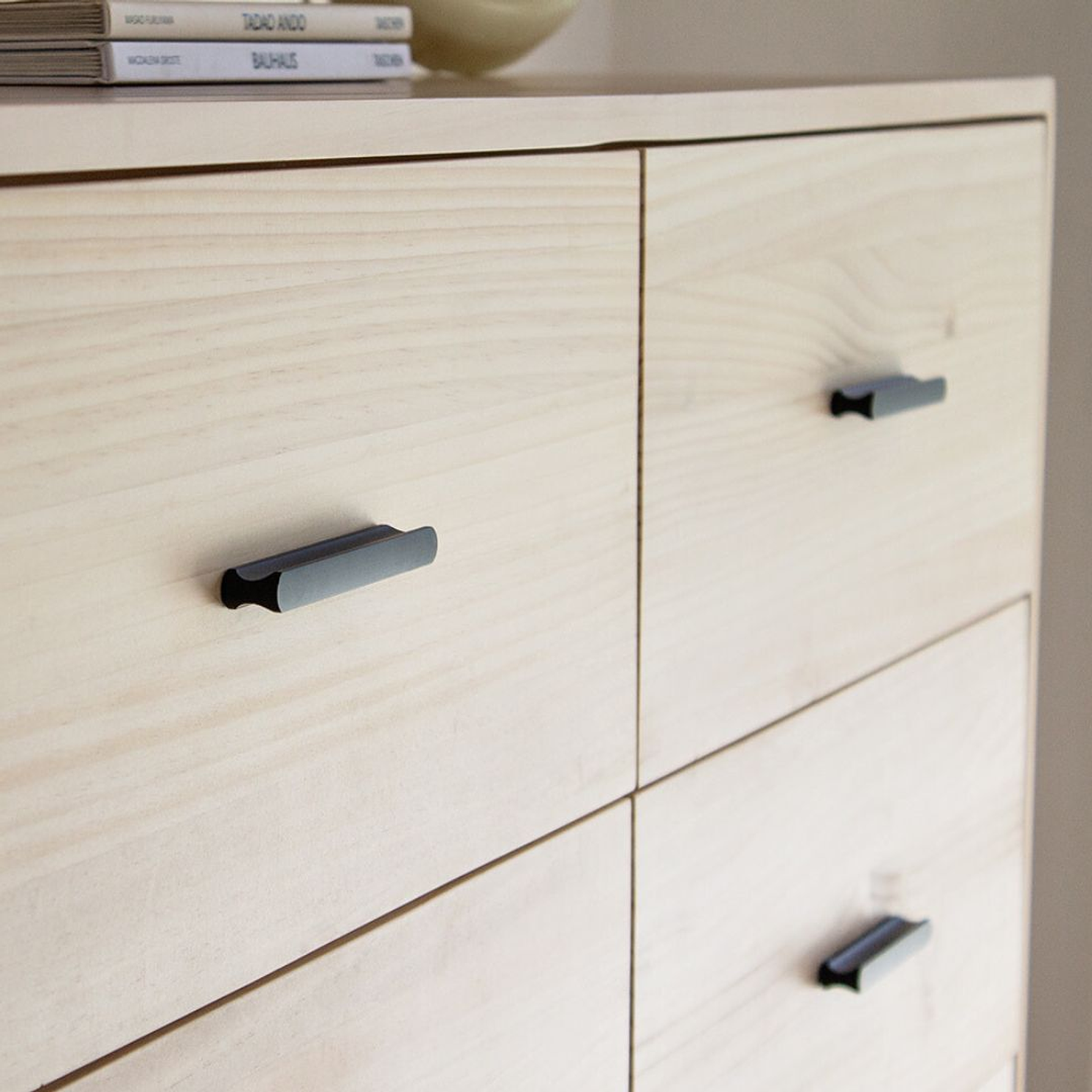 Tirador Wabi / Black mate y Dorado  2