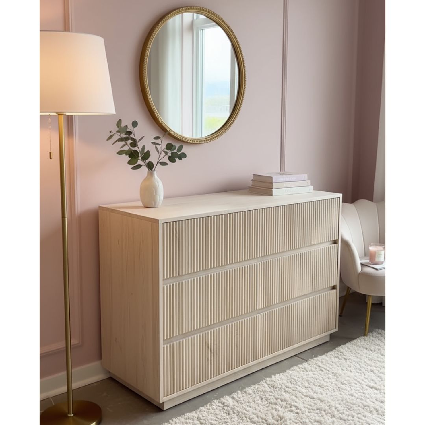 Cómoda de madera / Modelo Royal Blanqueada  1