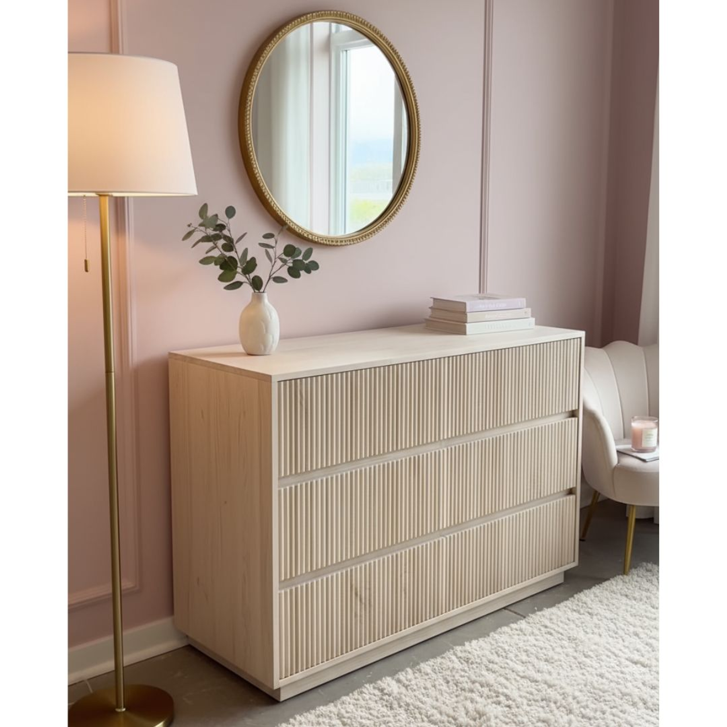 Cómoda de madera / Modelo Royal Blanqueada  1