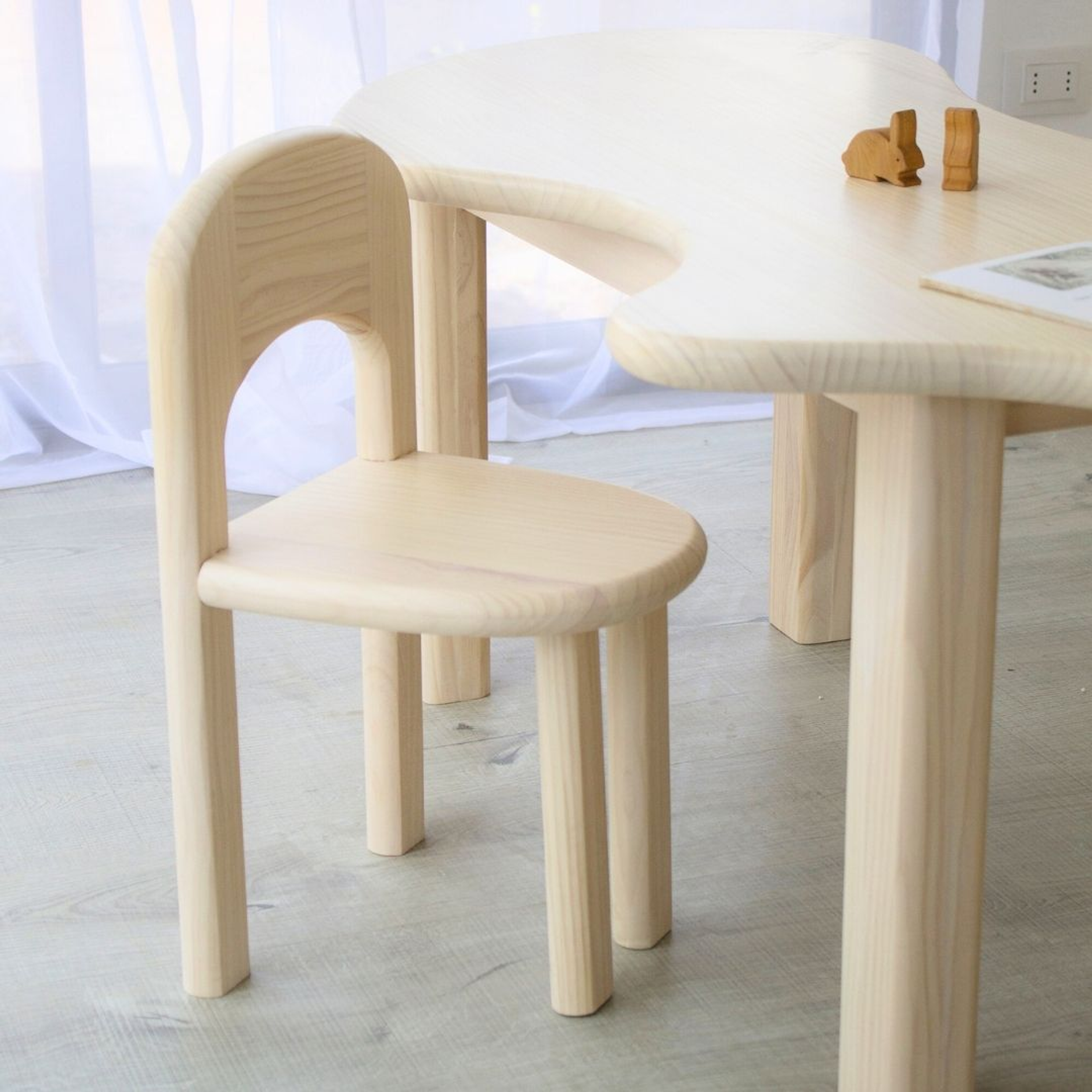 Set mesa XL + 2 sillas Waves  3