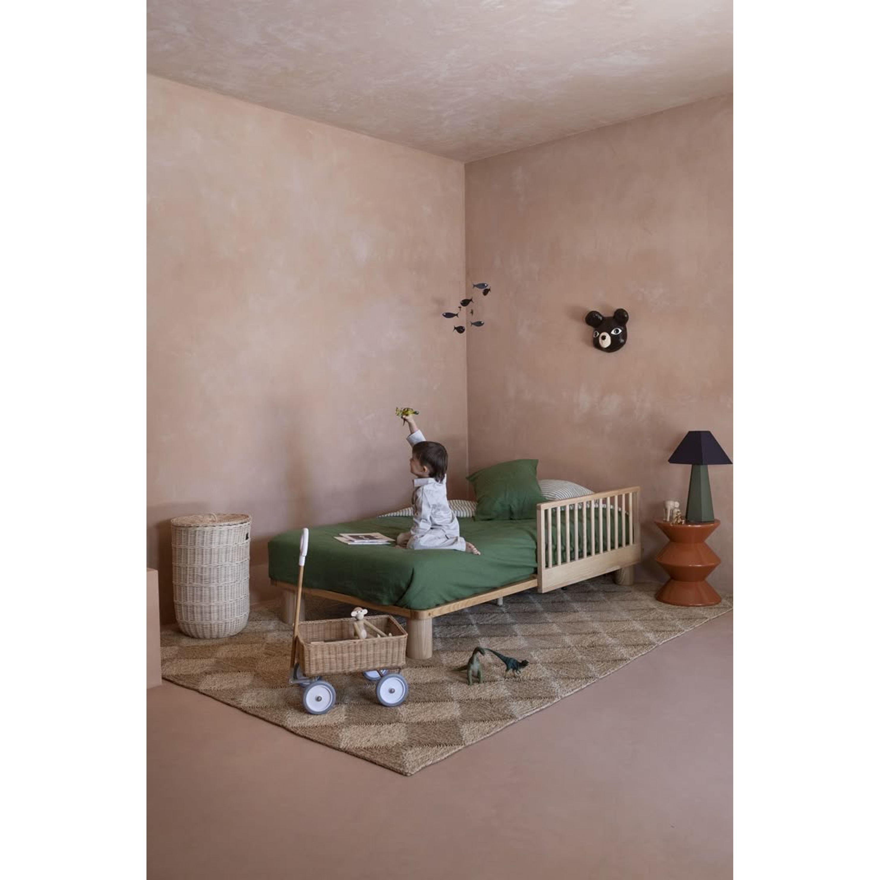 Cama Caprice madera maciza / 1.5 plazas  1