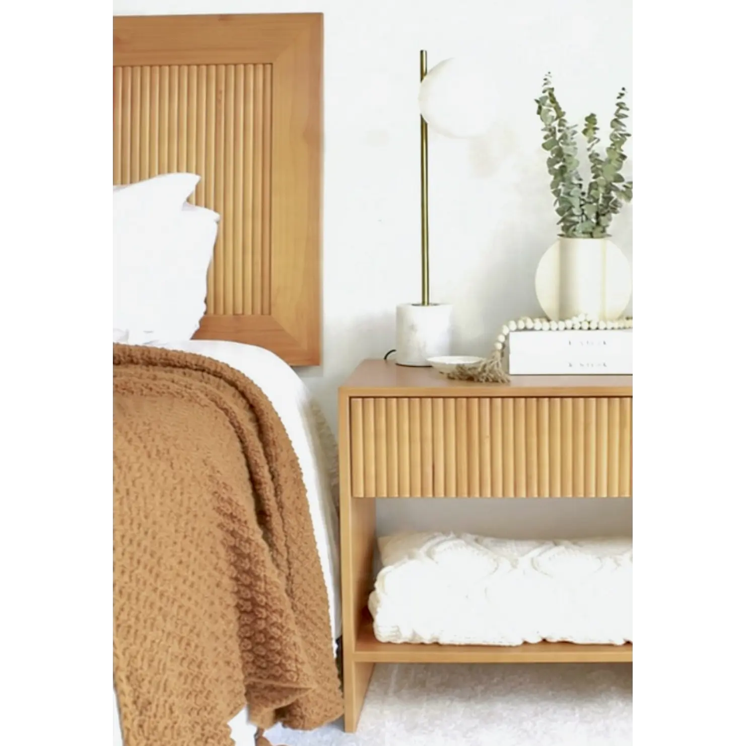 Velador de madera / Modelo Nook (COLORES) 3