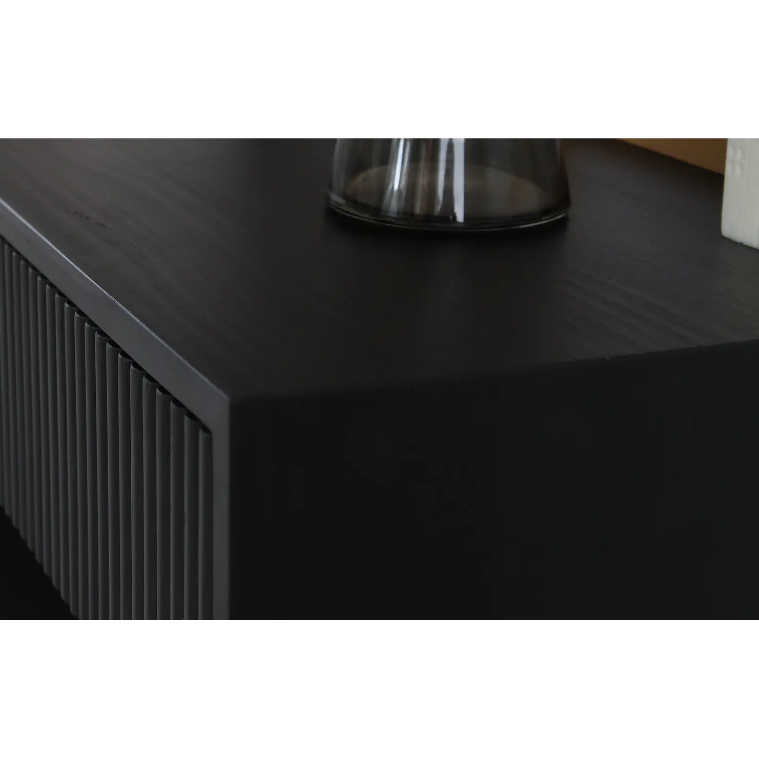 Velador de madera / Modelo Royal negro 50 cm. largo  3
