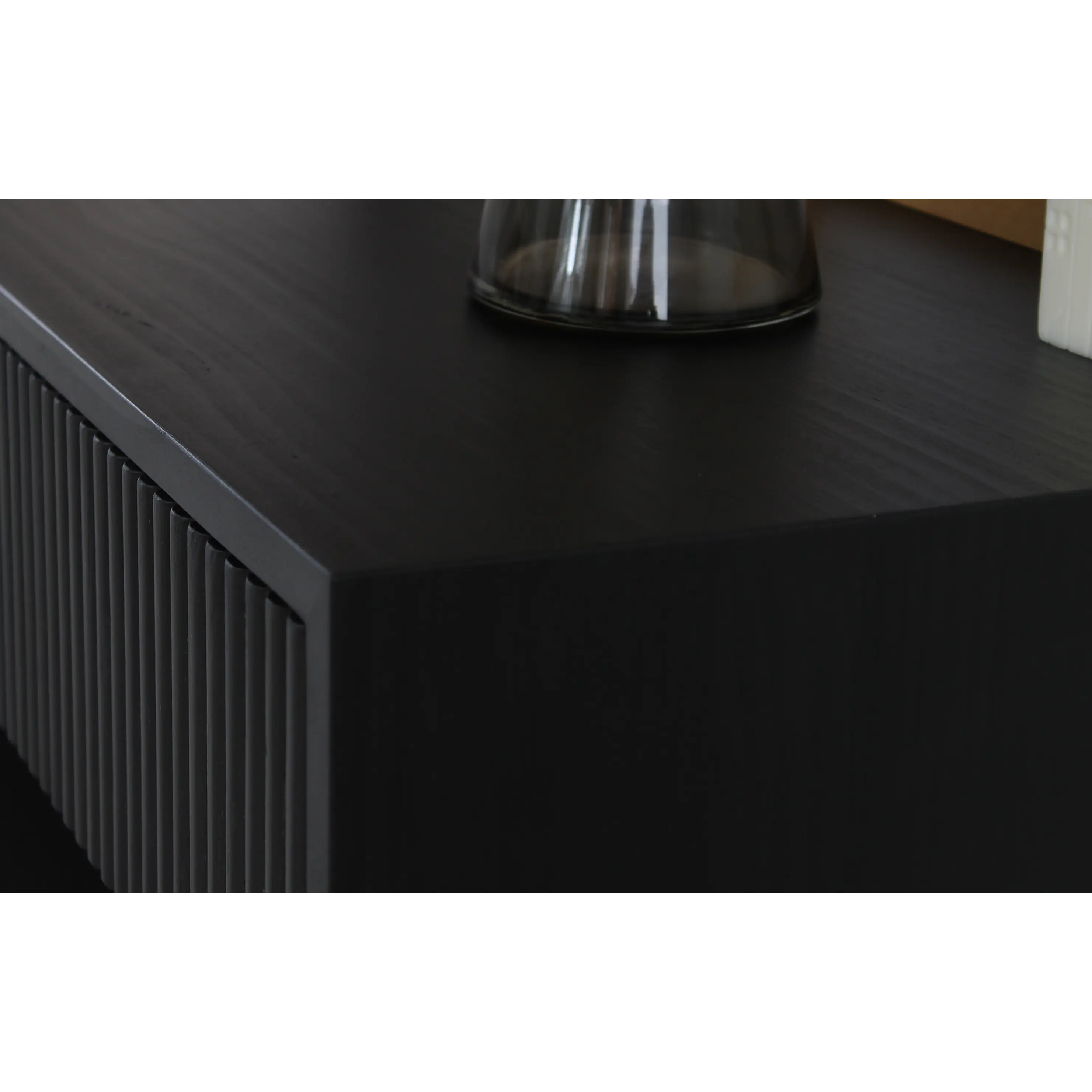 Velador de madera / Modelo Royal negro 50 cm. largo  3