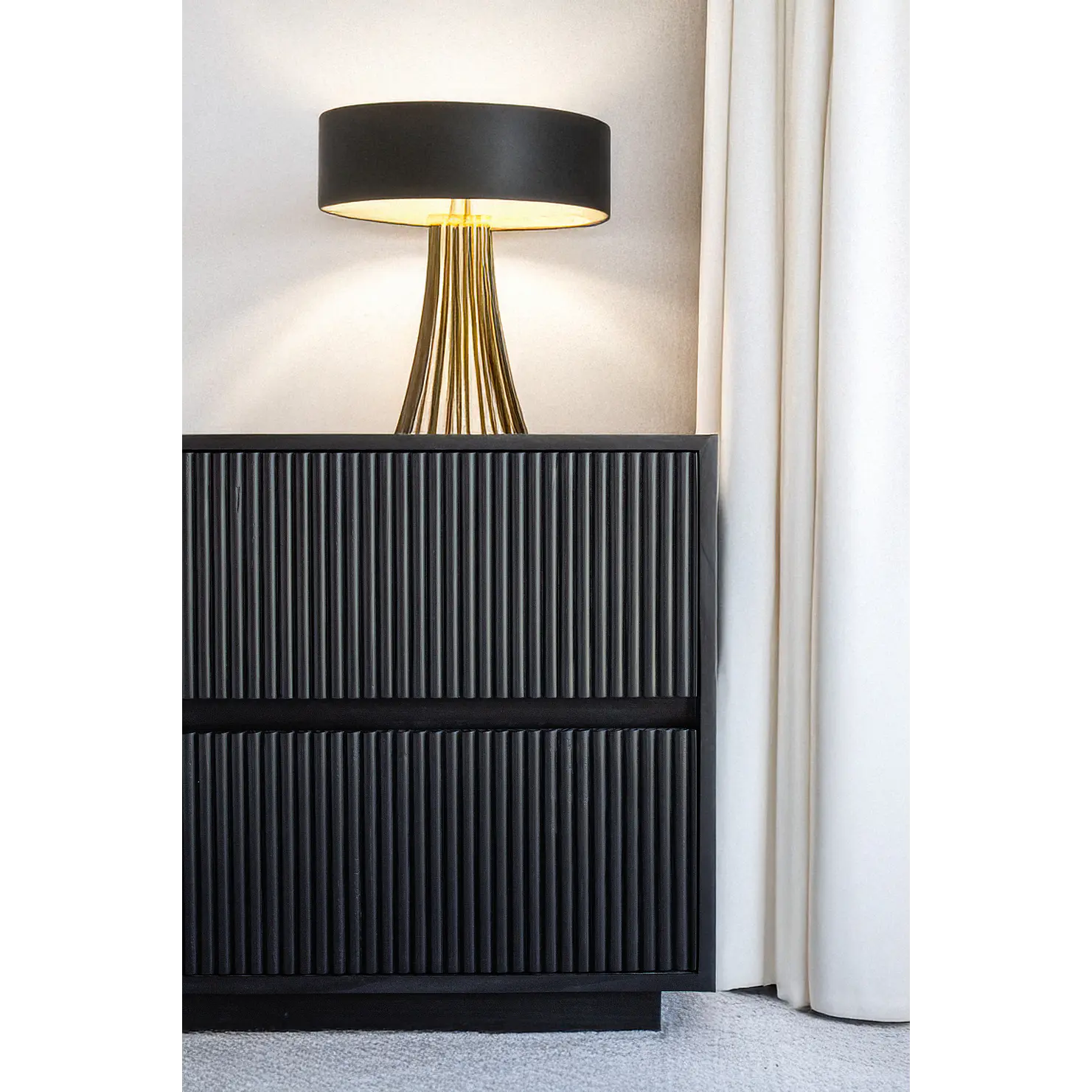 Velador de madera / Modelo Royal negro 50 cm. largo  2