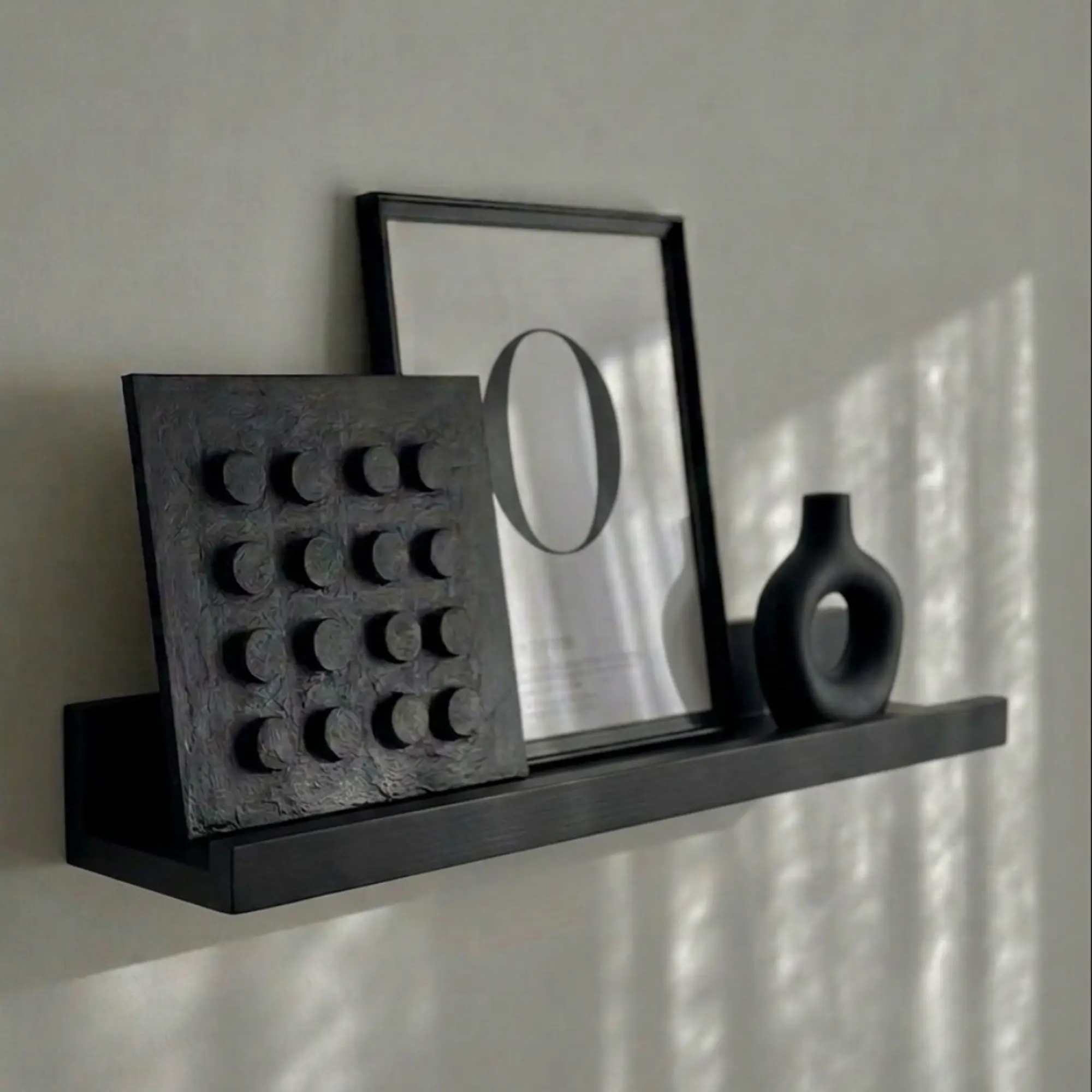 Repisa Lineal de madera / Tinte negro (valor unitario)  1